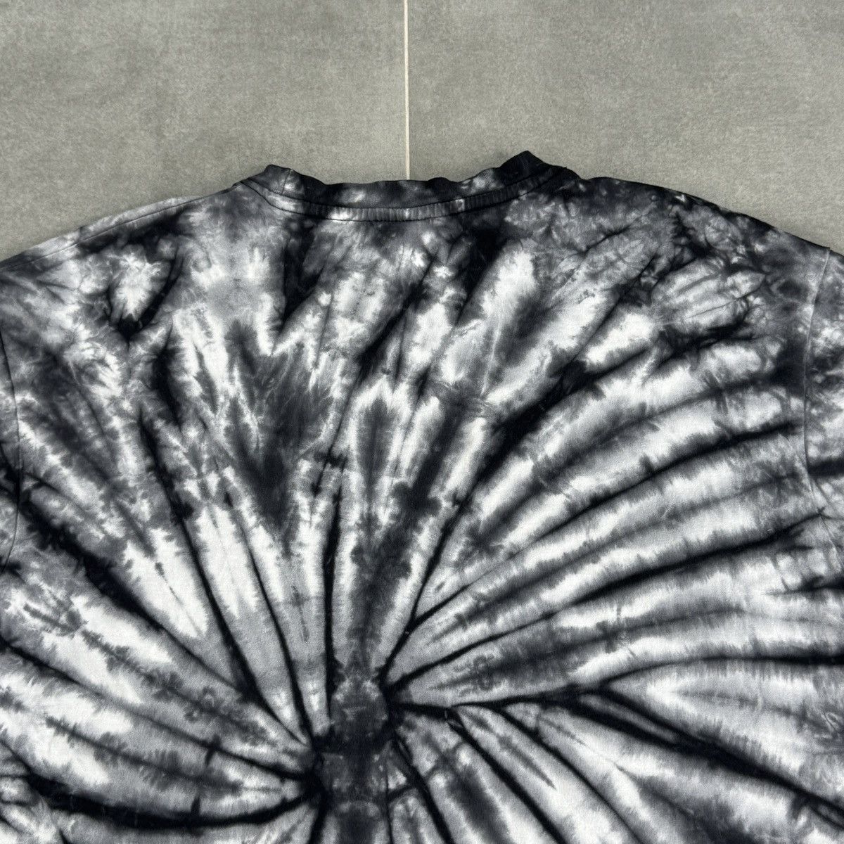 Independent Truck Co. Independent Truck Company Tie Dye Y2K T-Shirt Men Size M Size US M / EU 48-50 / 2 - 16 Thumbnail