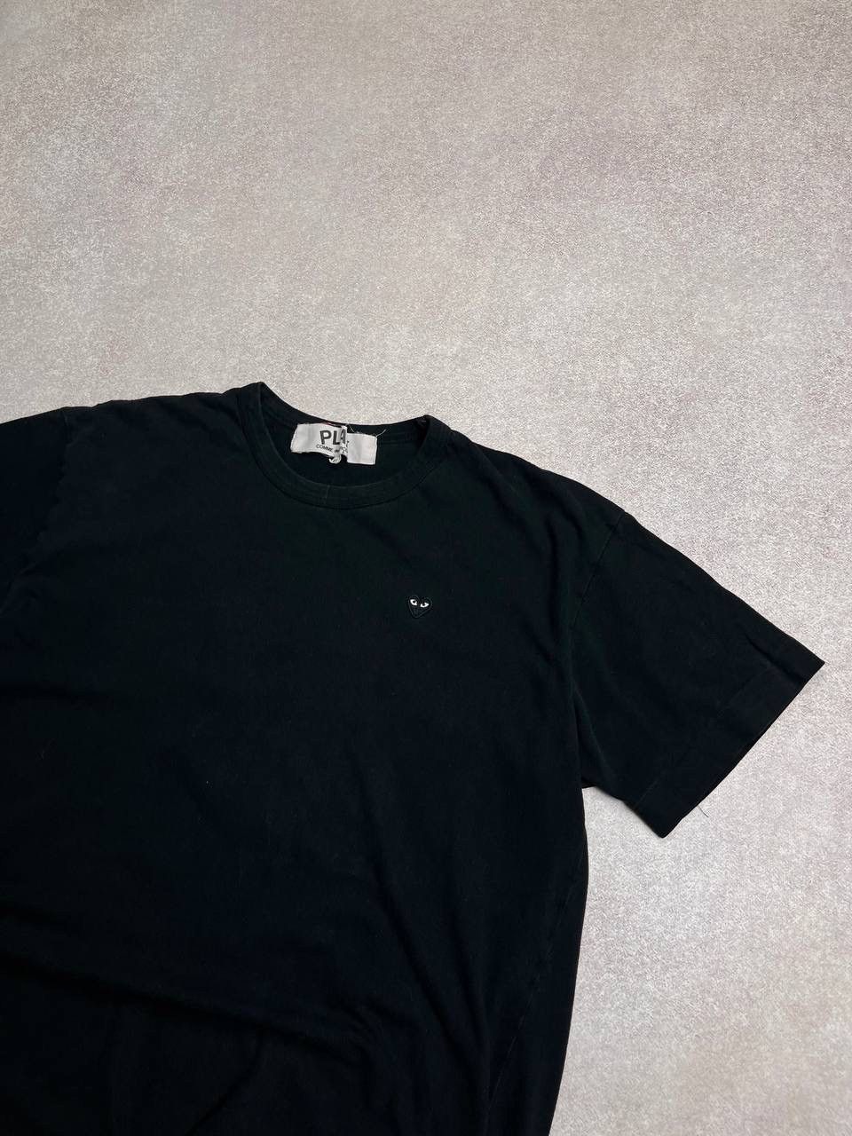 Comme des Garcons × Vintage Vintage CDG Comme Des Garcons Heart PLAY T-shirt XL Size US XL / EU 56 / 4 - 2 Thumbnail