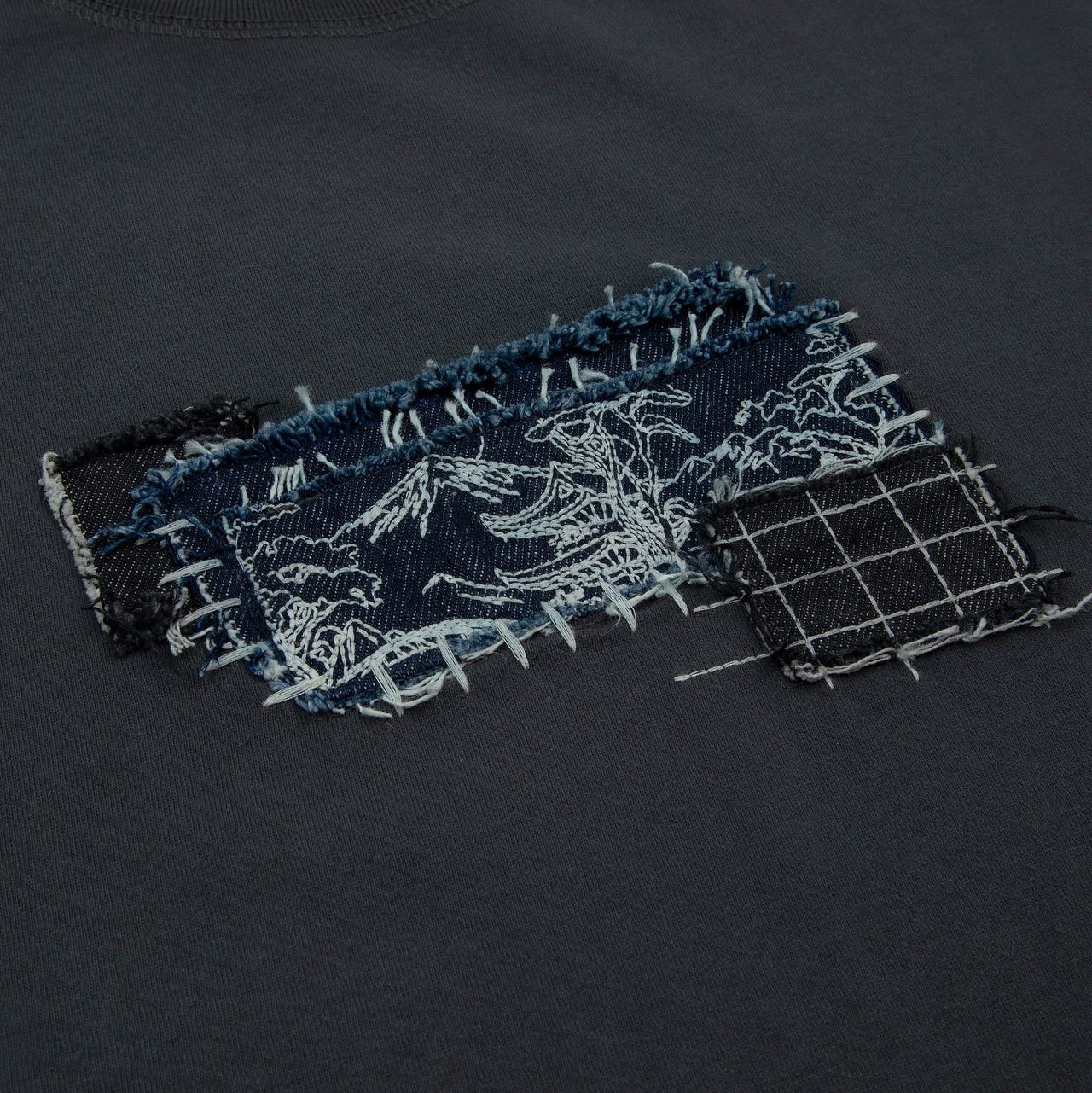 Derschutze BORO SASHiKO BOXY HEAVYWEiGHT TEE PATCHWORK STEEL BLUE Size US L / EU 52-54 / 3 - 18 Thumbnail