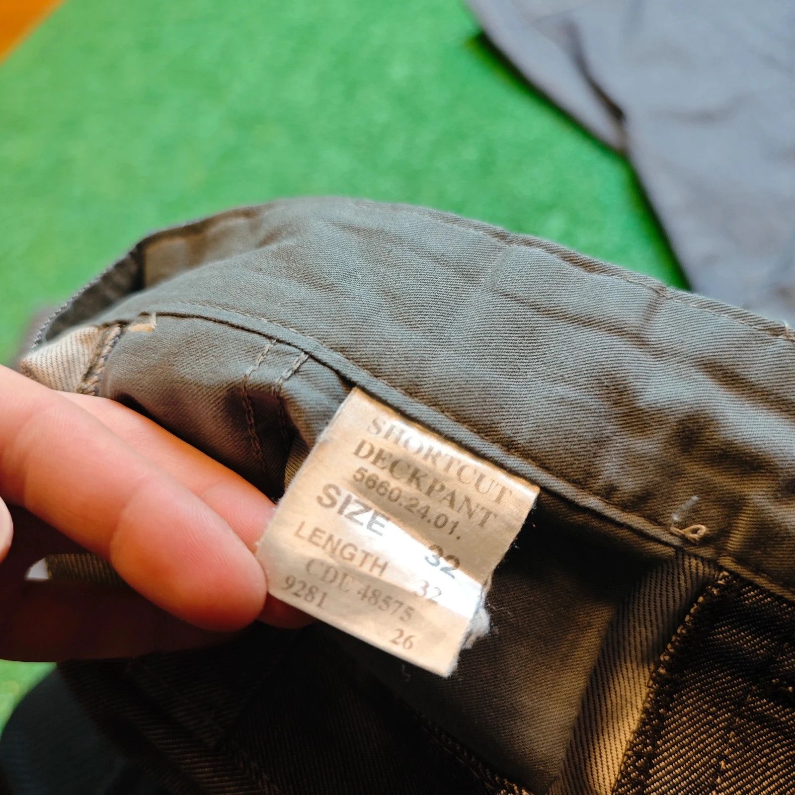 G-Star Vintage G-star Jeans Mens 32x32 gray shortcut deckpant y2k Size US 32 / EU 48 - 14 Thumbnail