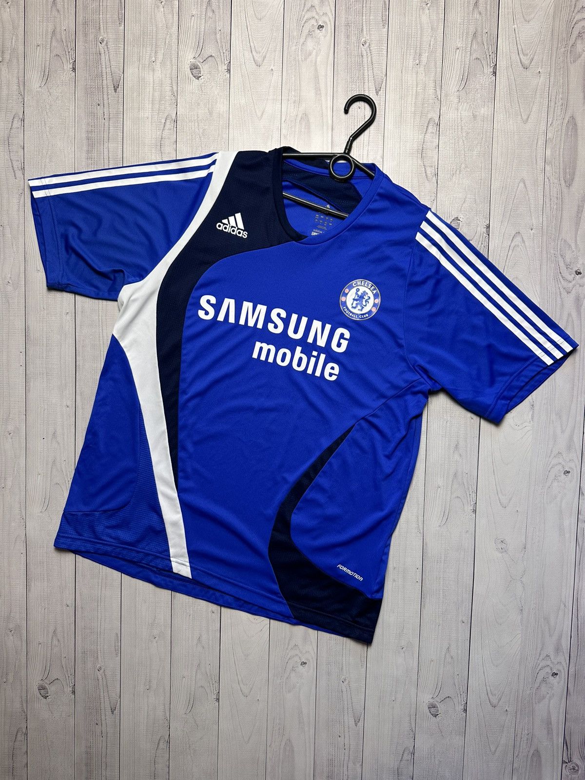 Adidas × Vintage Vintage adidas Chelsea soccer jersey size L blue Size US L / EU 52-54 / 3 - 1 Thumbnail