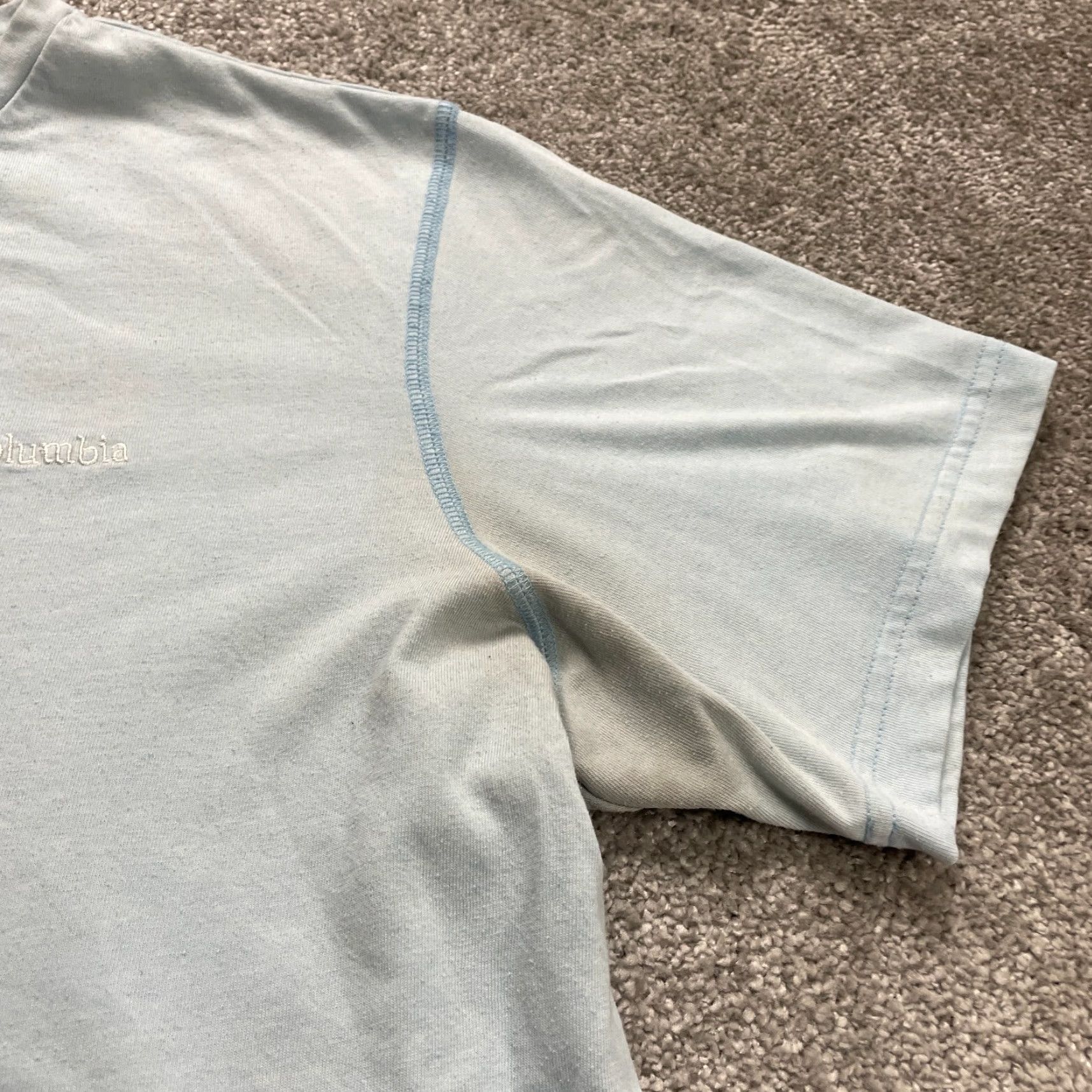 Vintage Columbia Shirt Large Lightblue V Neck Short Sleeve Omni Wick Tee Top Casual Mens Size US L / EU 52-54 / 3 - 3 Thumbnail