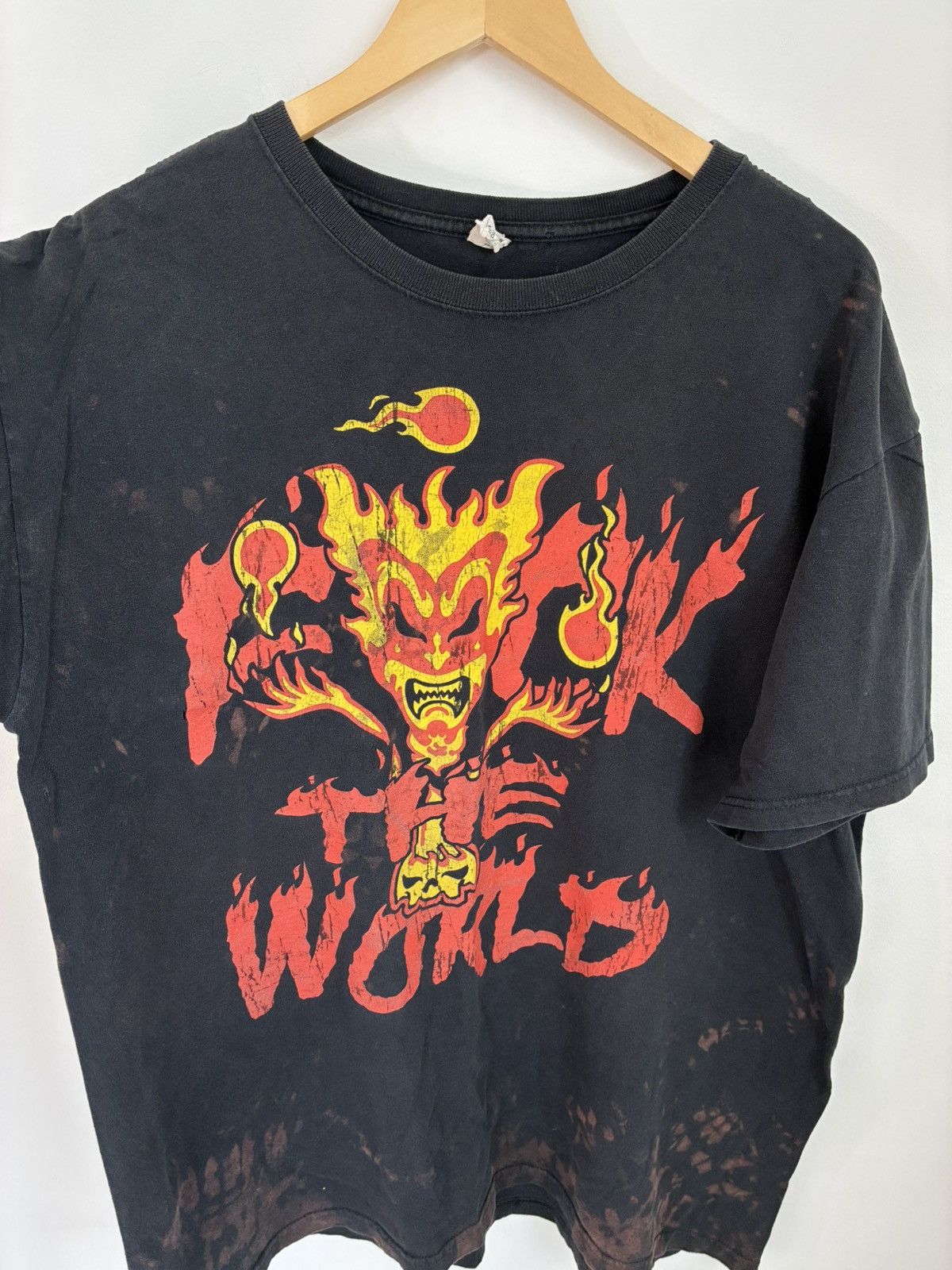 Band Tees FUCK THE WORLD Insane Clown Posse Thrashed Faded Tee Size US XL / EU 56 / 4 - 1 Thumbnail