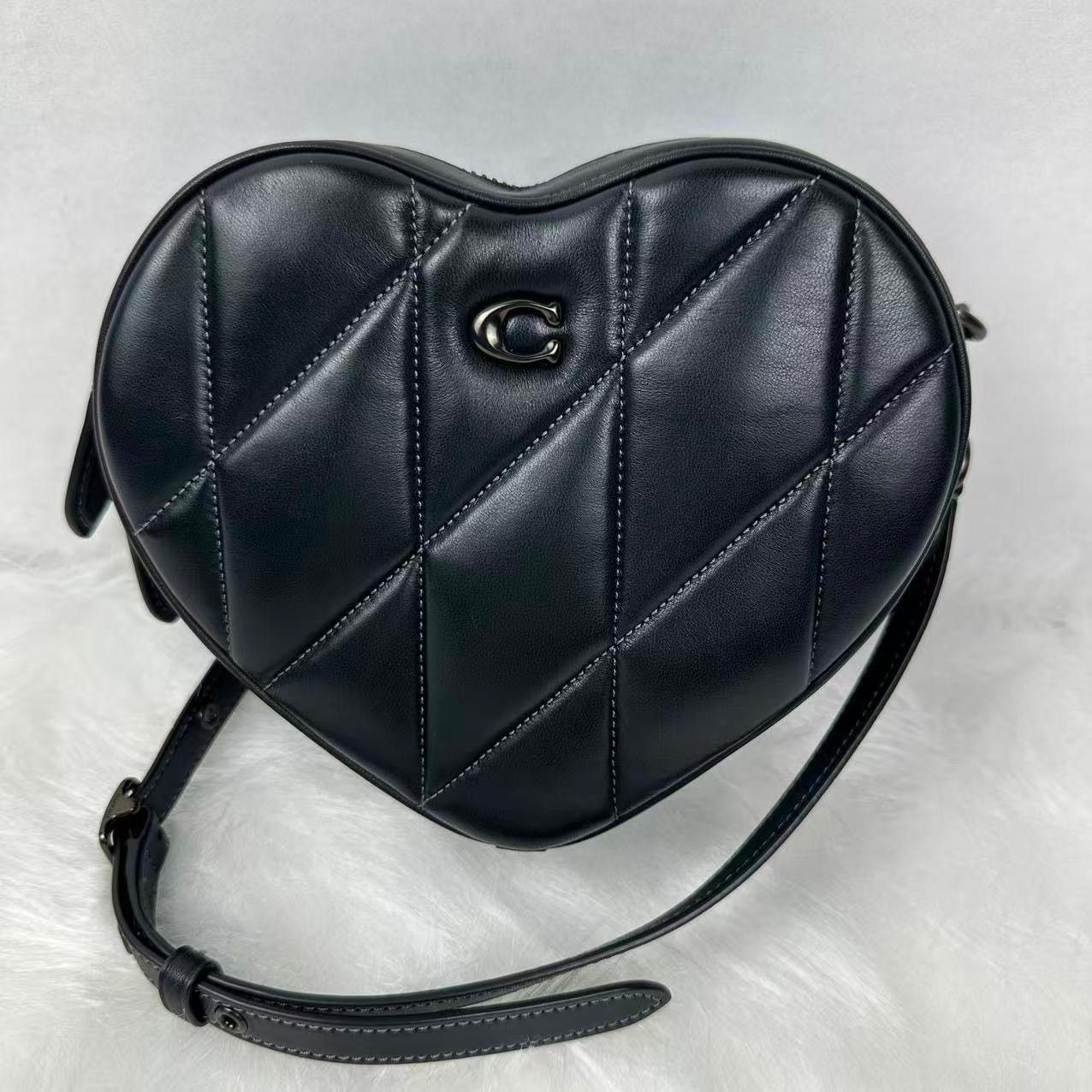 Coach Heart Crossbody Bag Quilting Clutch Leather Black NWT