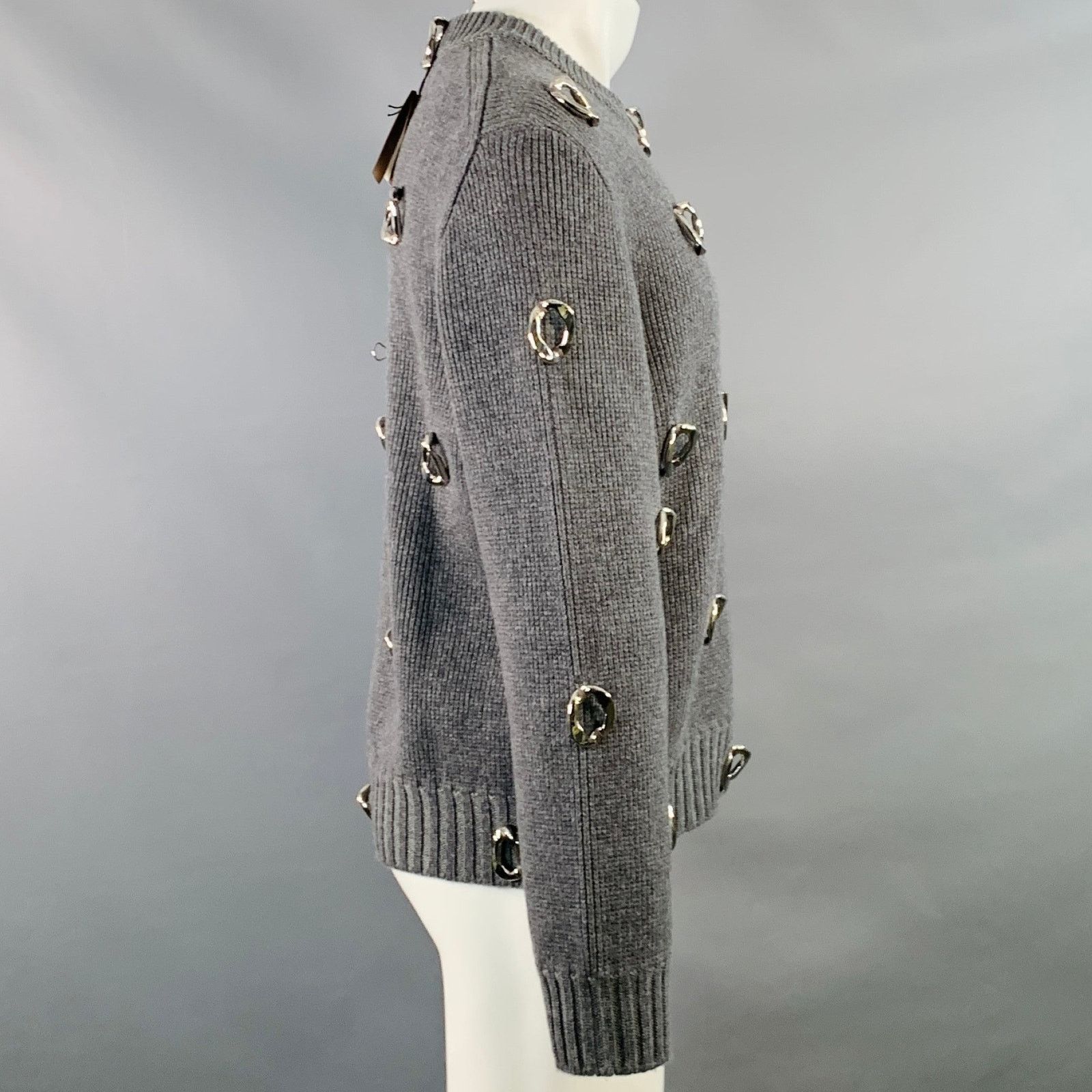 Burberry BURBERRY Grey Embellishment Cashmere Wool Crew Neck Sweater Size US XS / EU 42 / 0 - 3 Thumbnail