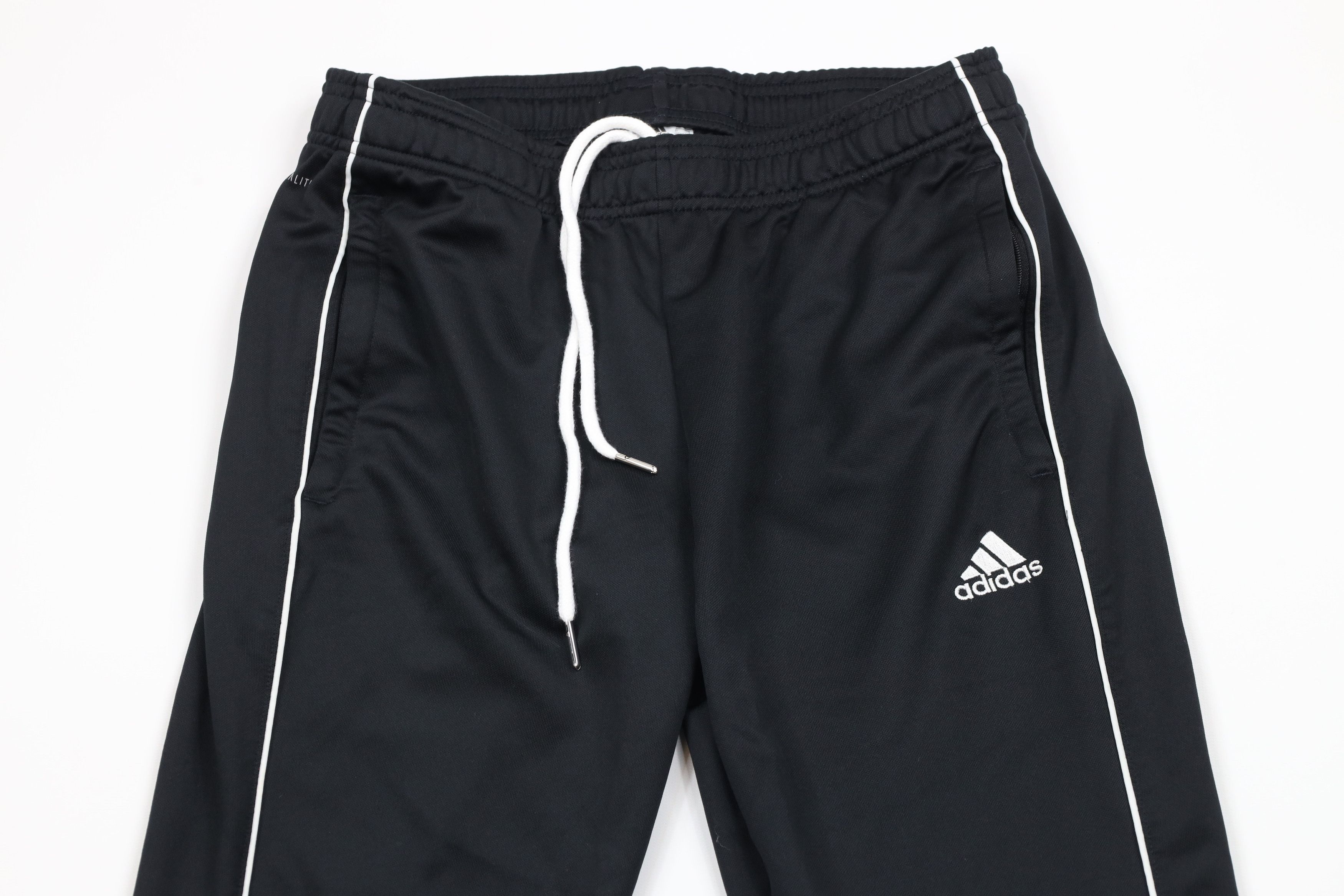 Adidas × Vintage Vintage Adidas Tapered Leg Warm Up Soccer Pants Black Size US 34 / EU 50 - 2 Thumbnail