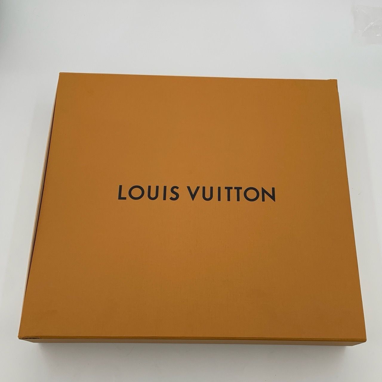 Louis Vuitton Louis Vuitton 24 Collection Logo Half-Zip Black Short-Sleeve Size XS / US 0-2 / IT 36-38 - 9 Thumbnail