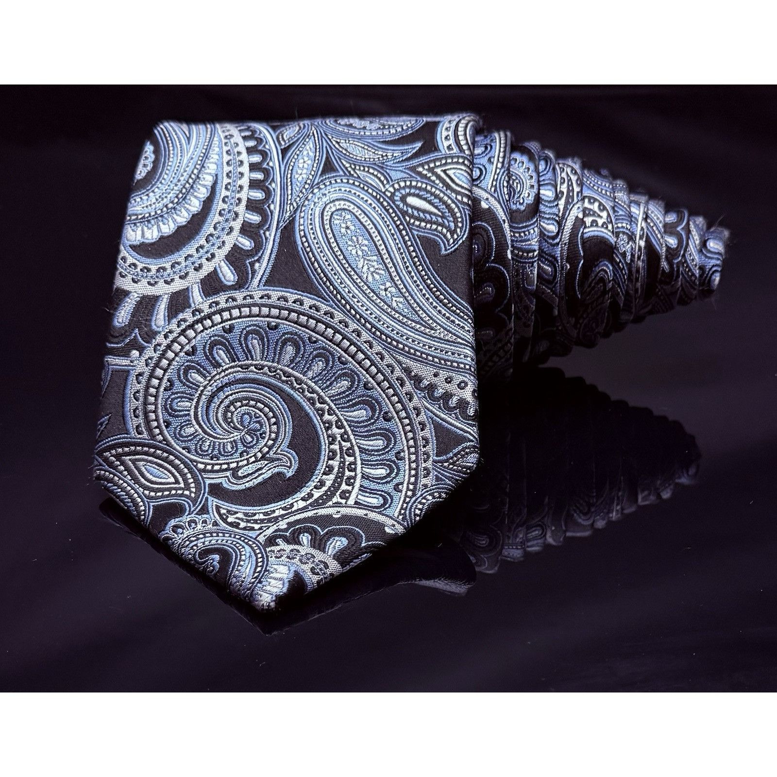 Donald Trump DONALD J. TRUMP MEN'S TIE BLACK/PAISLEY WIDTH: 3.50" LENGTH: Size ONE SIZE - 2 Thumbnail