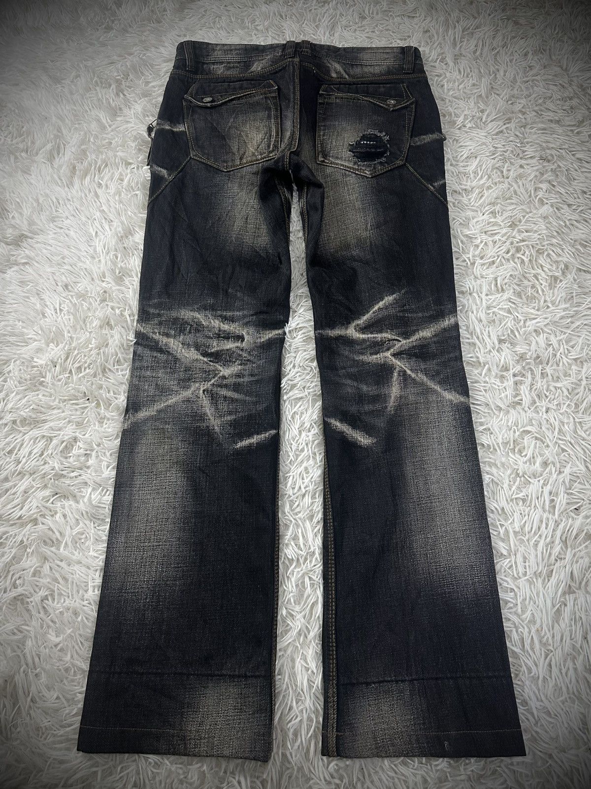 Japanese Brand rare 2000s Nicole Hideaways Distressed Denim Jeans Size US 33 - 7 Thumbnail