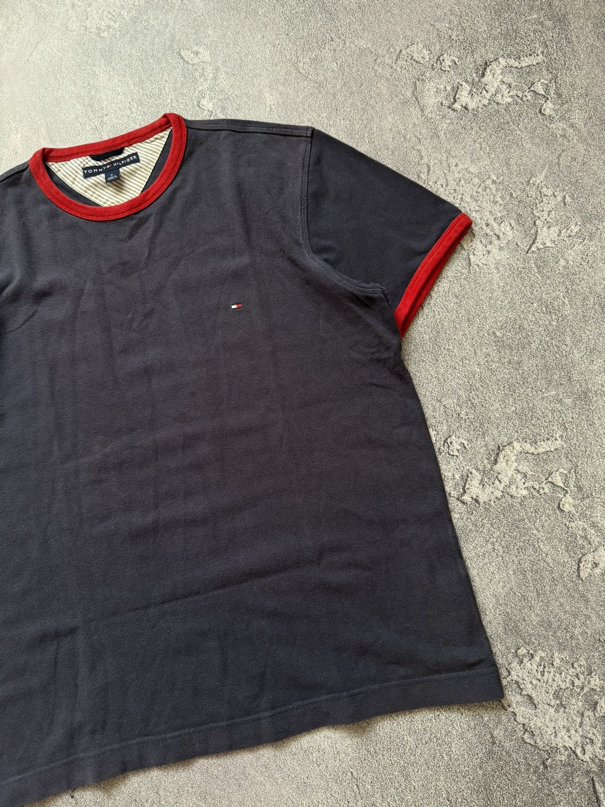 Tommy Hilfiger × Vintage Tommy Hilfiger M vintage faded tee T-shirt polo Size US M / EU 48-50 / 2 - 6 Thumbnail