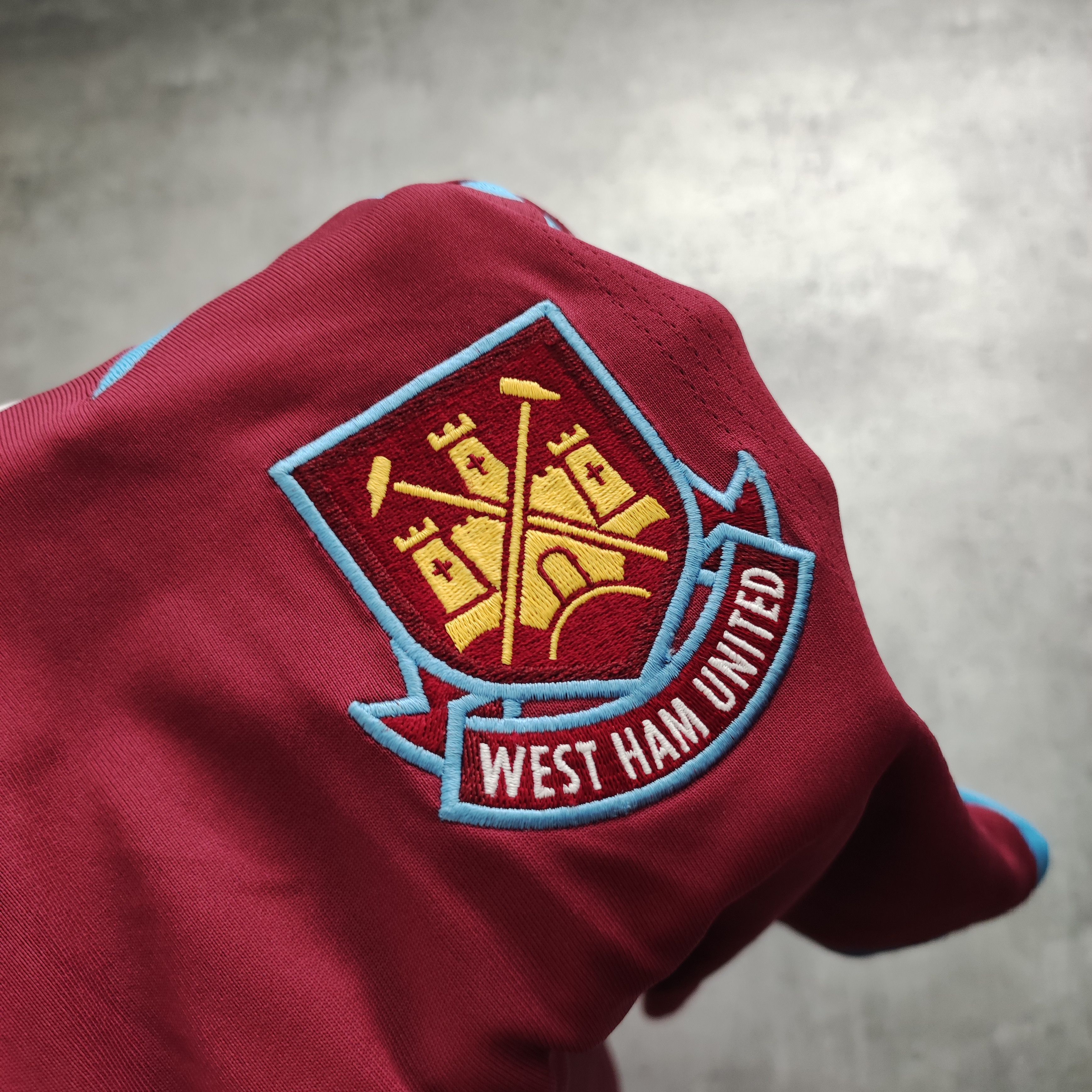 Vintage Vintage RARE 2008 West Ham United x Umbro Long Jersey Size US XXL / EU 58 / 5 - 7 Thumbnail