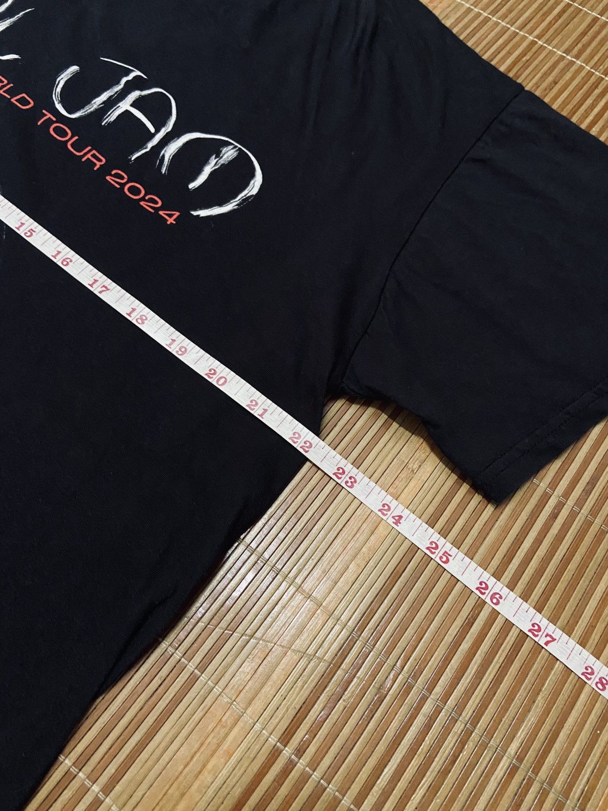 Band Tees PEARL JAM DARK MATTERS WORLD TOUR 24 Size US L / EU 52-54 / 3 - 5 Thumbnail