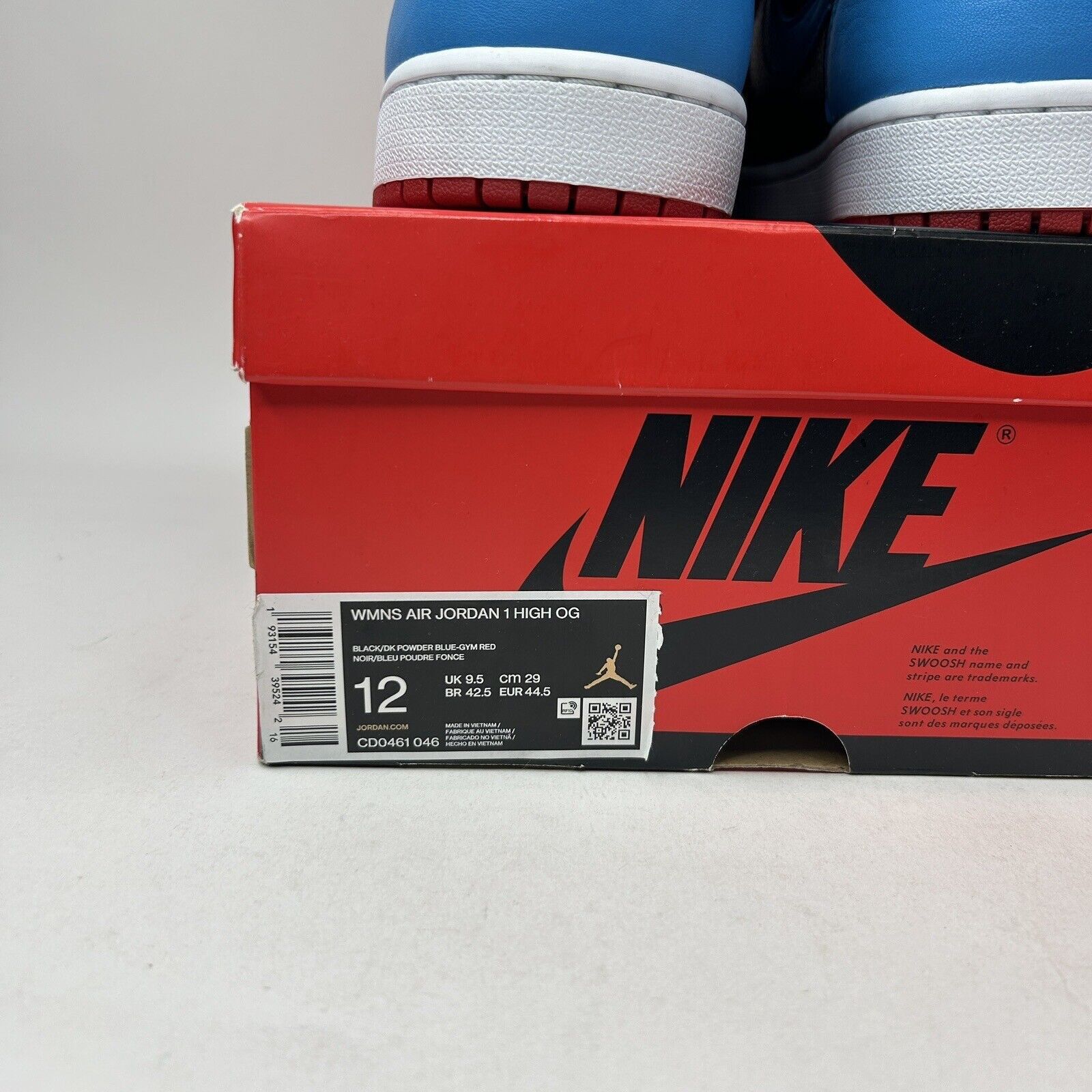 Jordan Brand Nike Air Jordan 1 Retro High OG WMNS “UNC To Chicago” 2023 Size US 12 / IT 42 - 5 Thumbnail
