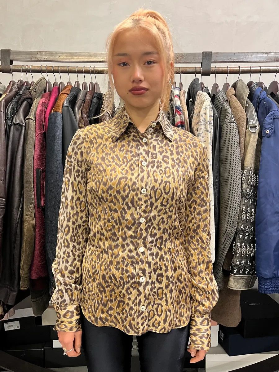 Dolce & Gabbana AW1996 Dolce & Gabbana Leopard Print Shirt Size XS / US 0-2 / IT 36-38 - 2 Thumbnail
