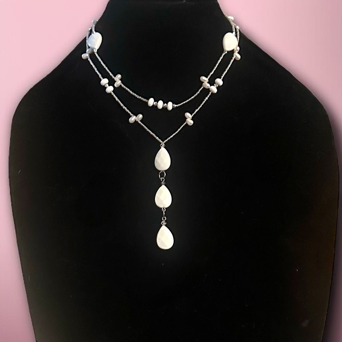 Other Layered white bead and pearl seed bead Y necklace Size ONE SIZE - 1 Thumbnail