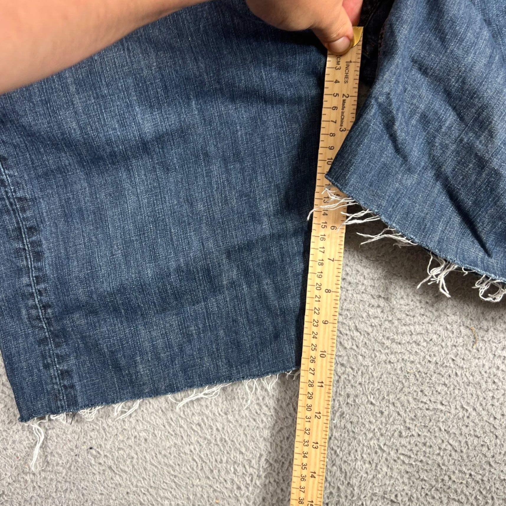 Levi's Levi's Men's Bermuda Shorts 34 Blue Denim 10" Casual Grunge Y2K Baggy Relaxed Fit Size US 34 / EU 50 - 3 Thumbnail