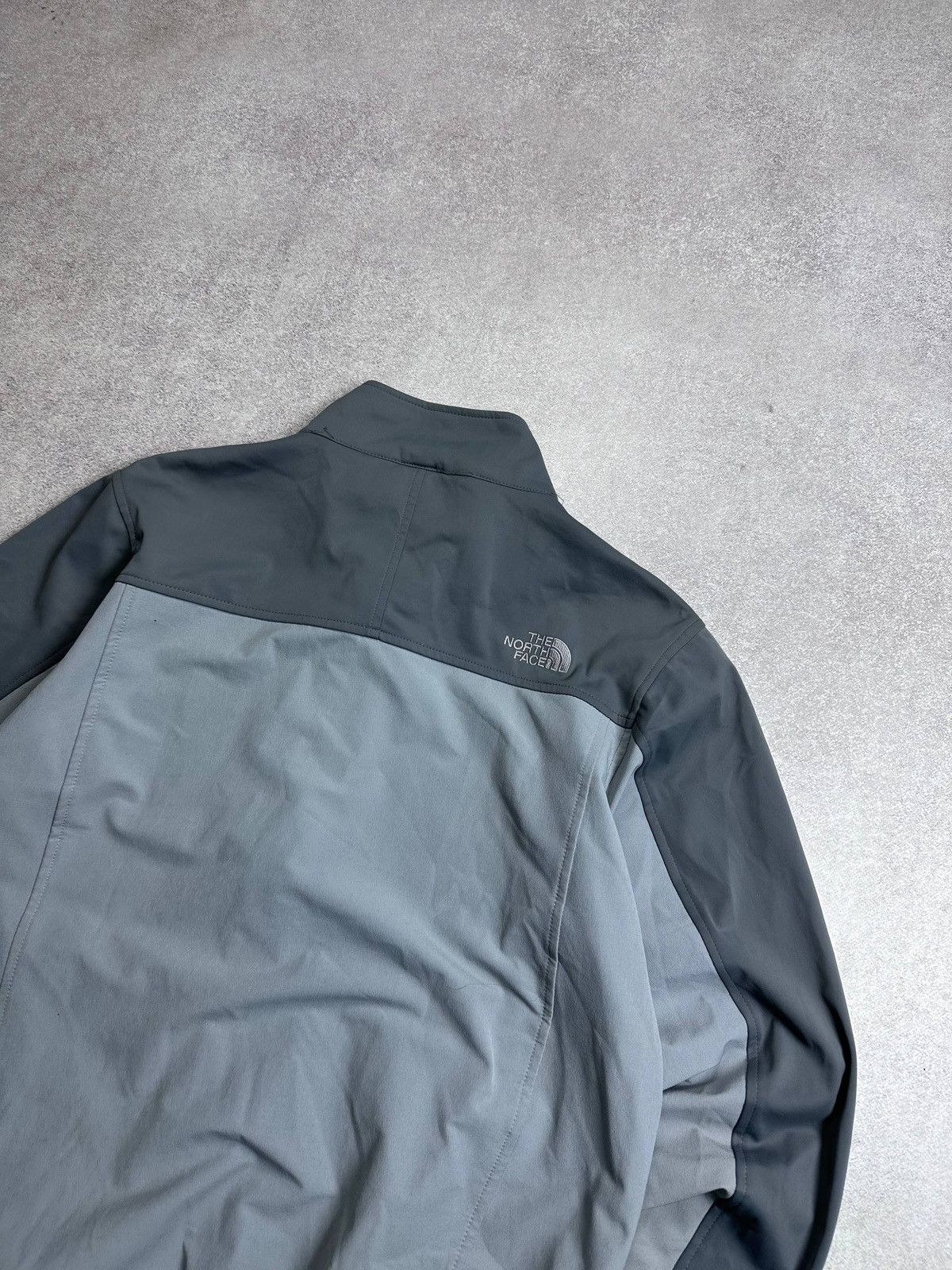 The North Face Vintage The North Face Flight Series Windstopper Jacket L Size US L / EU 52-54 / 3 - 4 Thumbnail