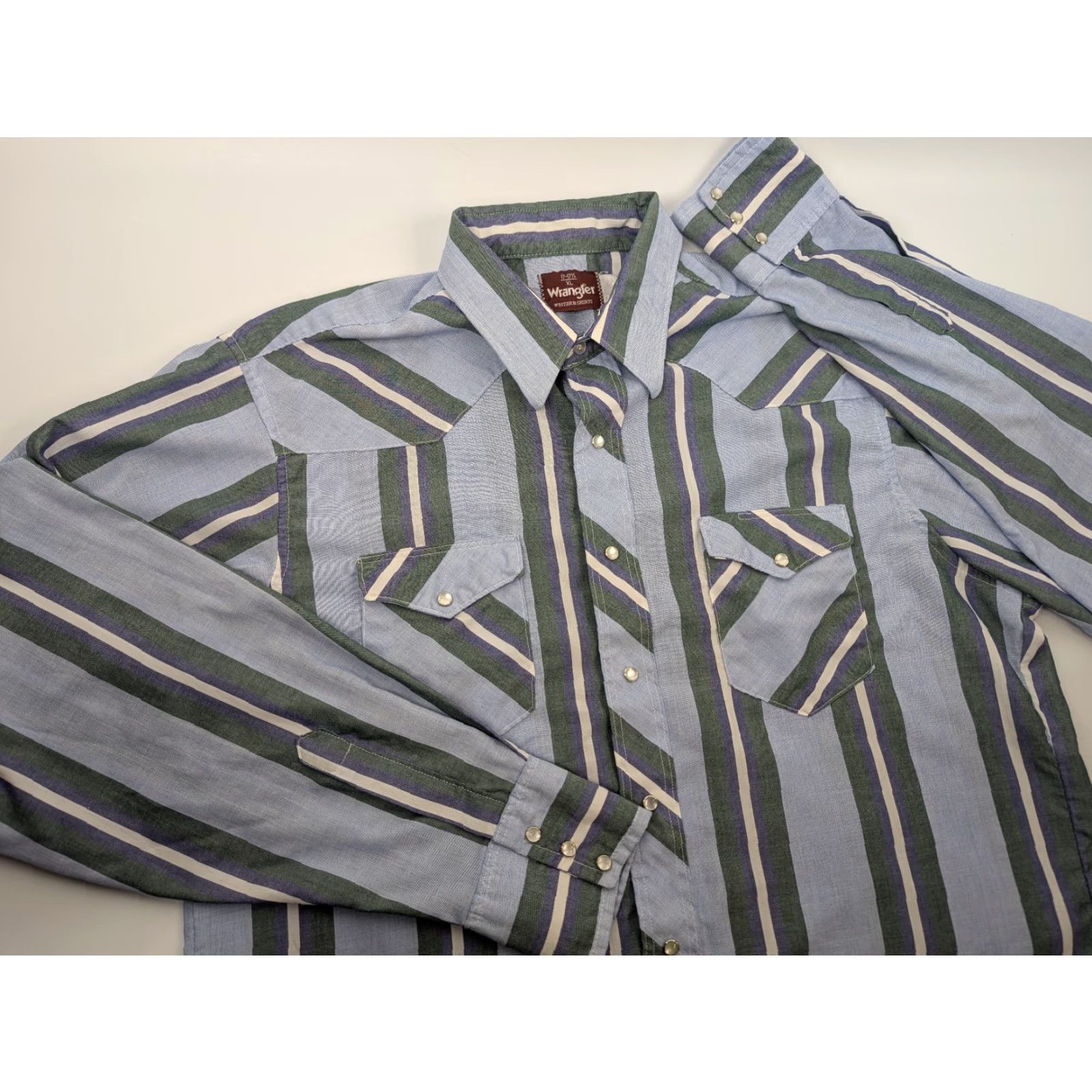 Wrangler VINTAGE Wrangler Western Pearl Snap Long Sleeve Stripe Shirt XL 17-17.5 Mens Button-Up, Blue Green, Cotton Polyester, 90s, Casual, Workwear, Travel Size US XL / EU 56 / 4 - 2 Thumbnail
