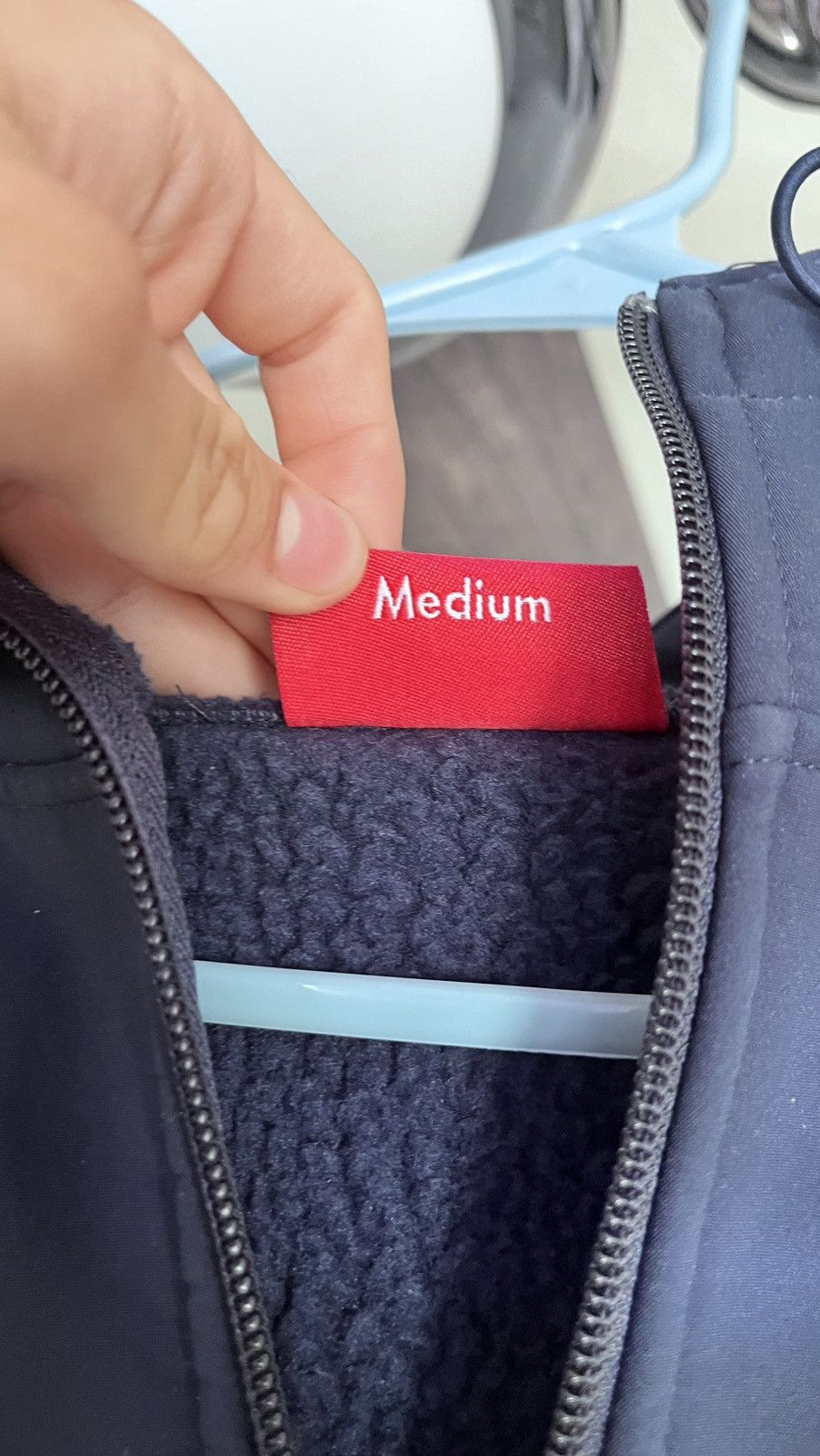 Supreme Supreme Navy Blue WindStopper Jacket Size M Gently Used Size US M / EU 48-50 / 2 - 2 Thumbnail