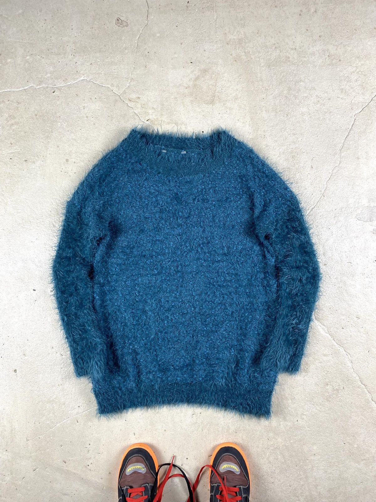 Vintage Vintage Japanese Mohair Style Fuzzy Sweater Size M / US 6-8 / IT 42-44 - 1 Thumbnail