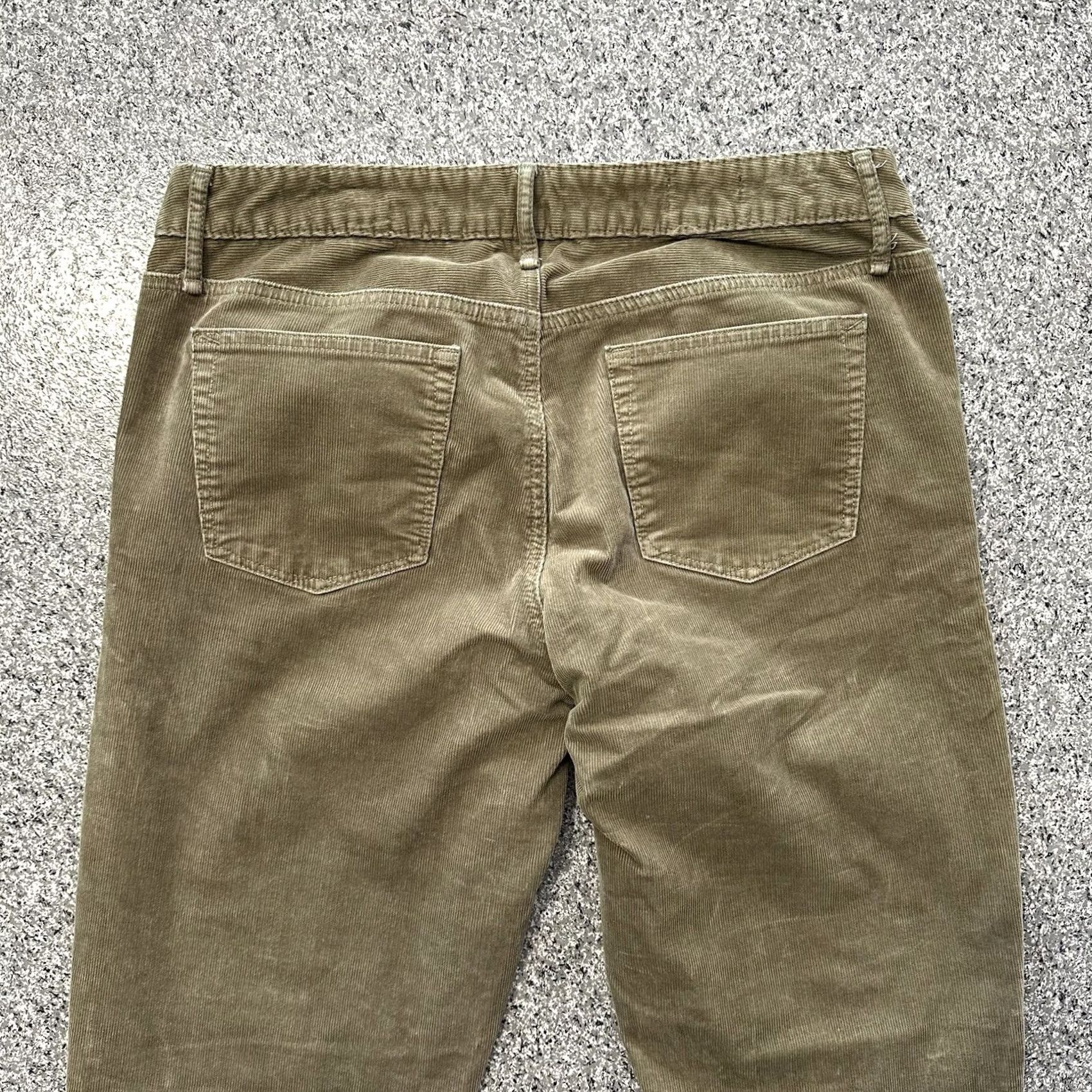 Gap Gap Jeans Womens 32x32 Brown Corduroy Bootcut 5-Pocket Regular Inseam 32 Boot Size 24" / US 00 / IT 34 - 6 Thumbnail