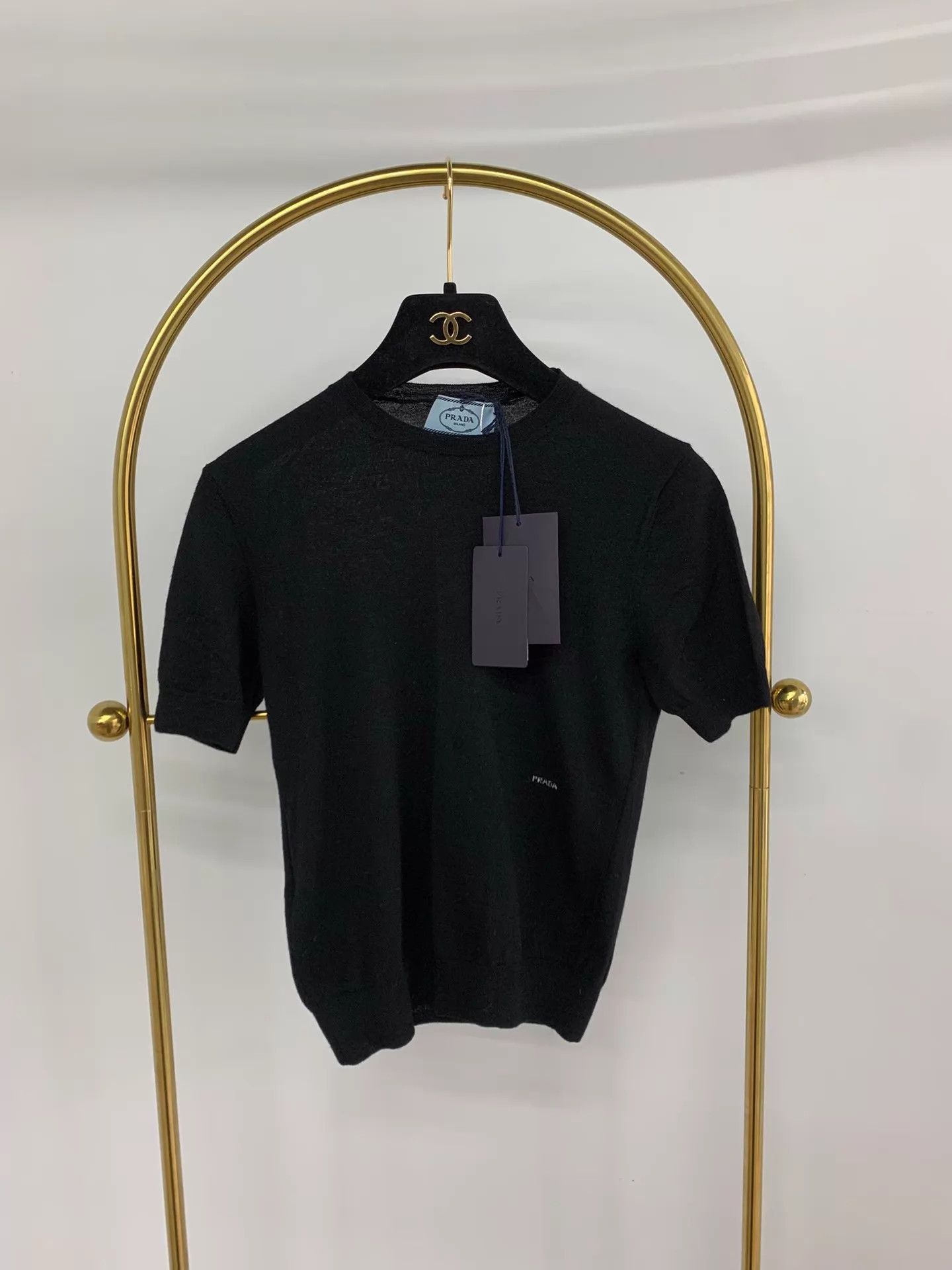 Prada Prada Black Wool Short Sleeve Top Size 36 New Size XS / US 0-2 / IT 36-38 - 1 Thumbnail