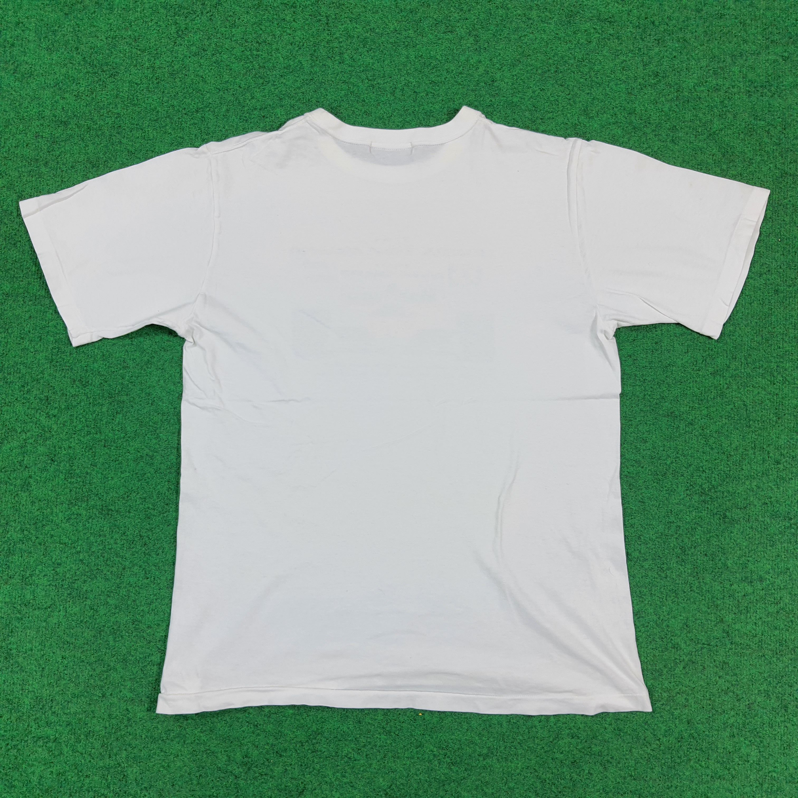 Honda Vintage HONDA Team F1 Formula 1 Tshirt C301N16 Size US M / EU 48-50 / 2 - 3 Thumbnail