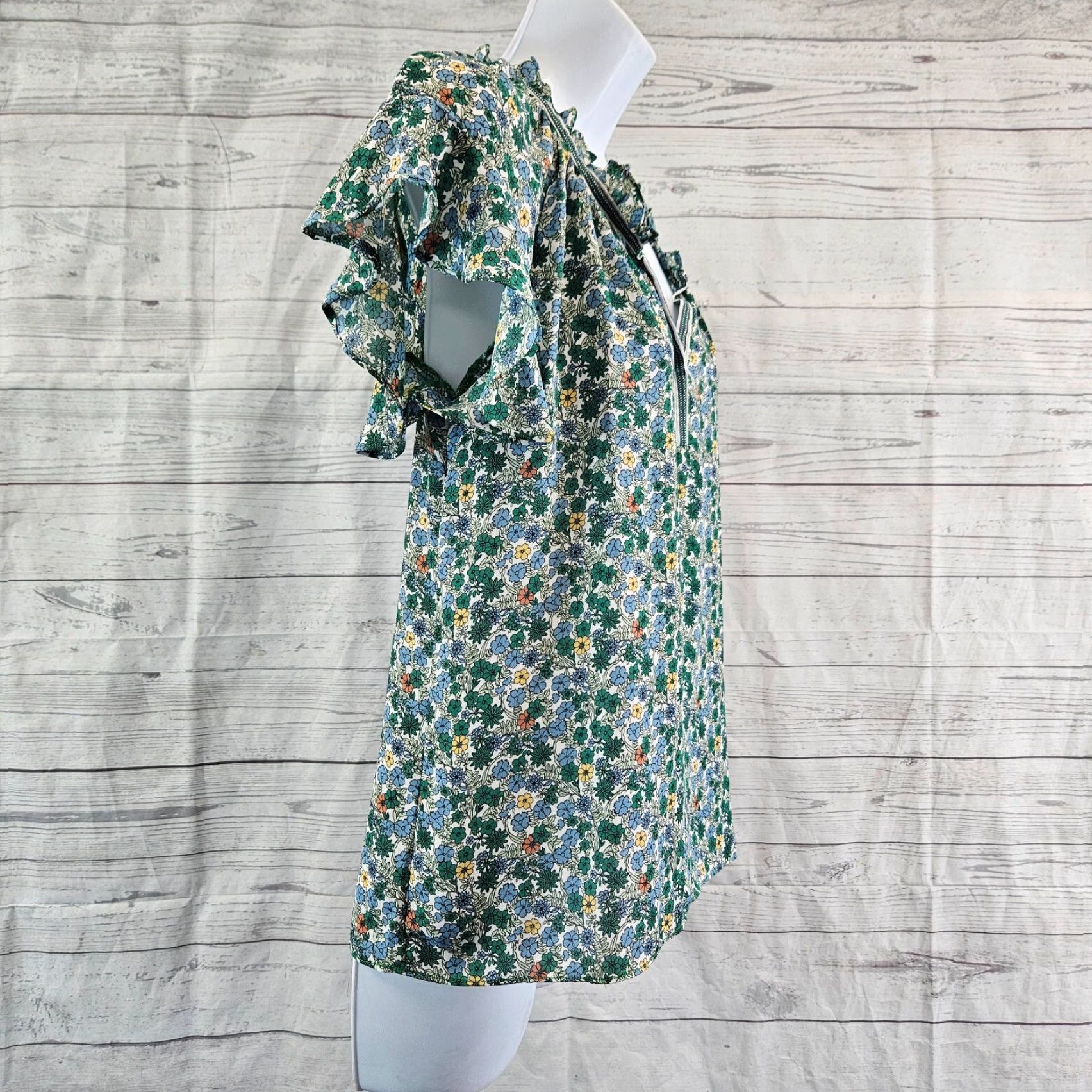 Vintage Max Studio Womens Top XS Blue Green Floral Short Sleeve Shirt Blouse Womens XS Floral Short Sleeve Size XS / US 0-2 / IT 36-38 - 3 Thumbnail