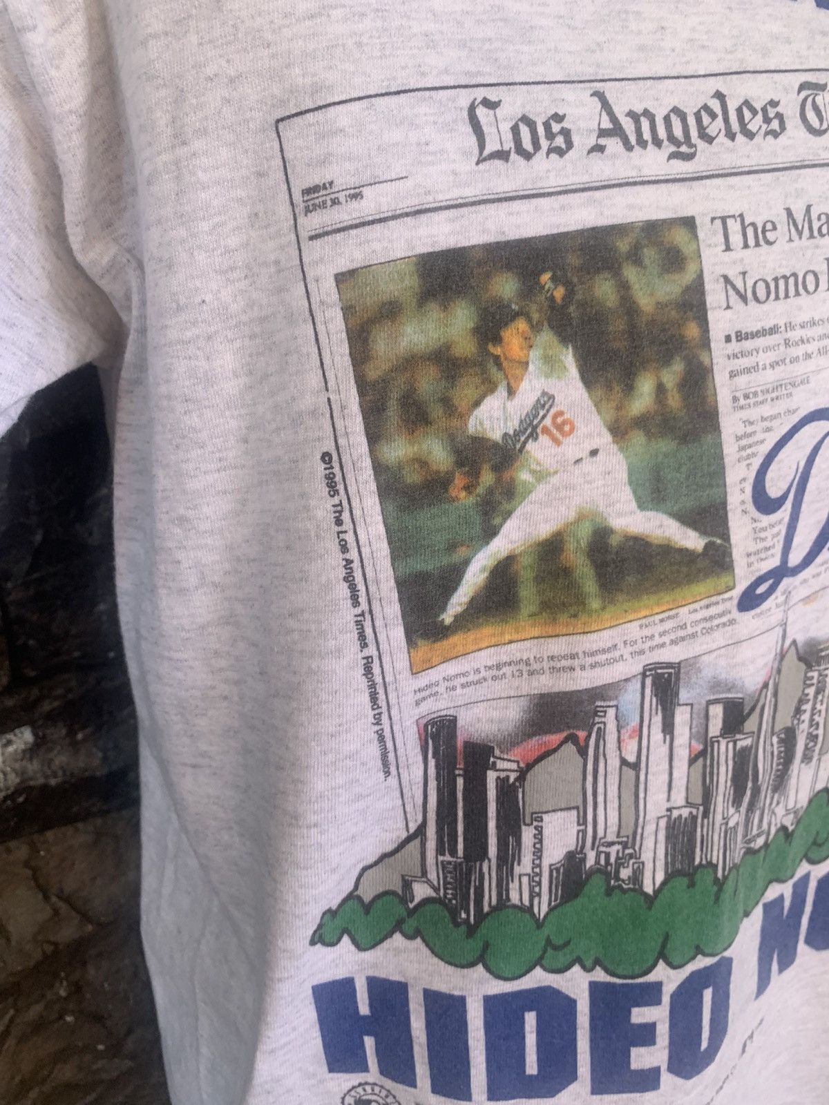 MLB Vintage 90s Dodgers MLB Front Pages Hideo Nomo T shirt Size US L / EU 52-54 / 3 - 7 Thumbnail