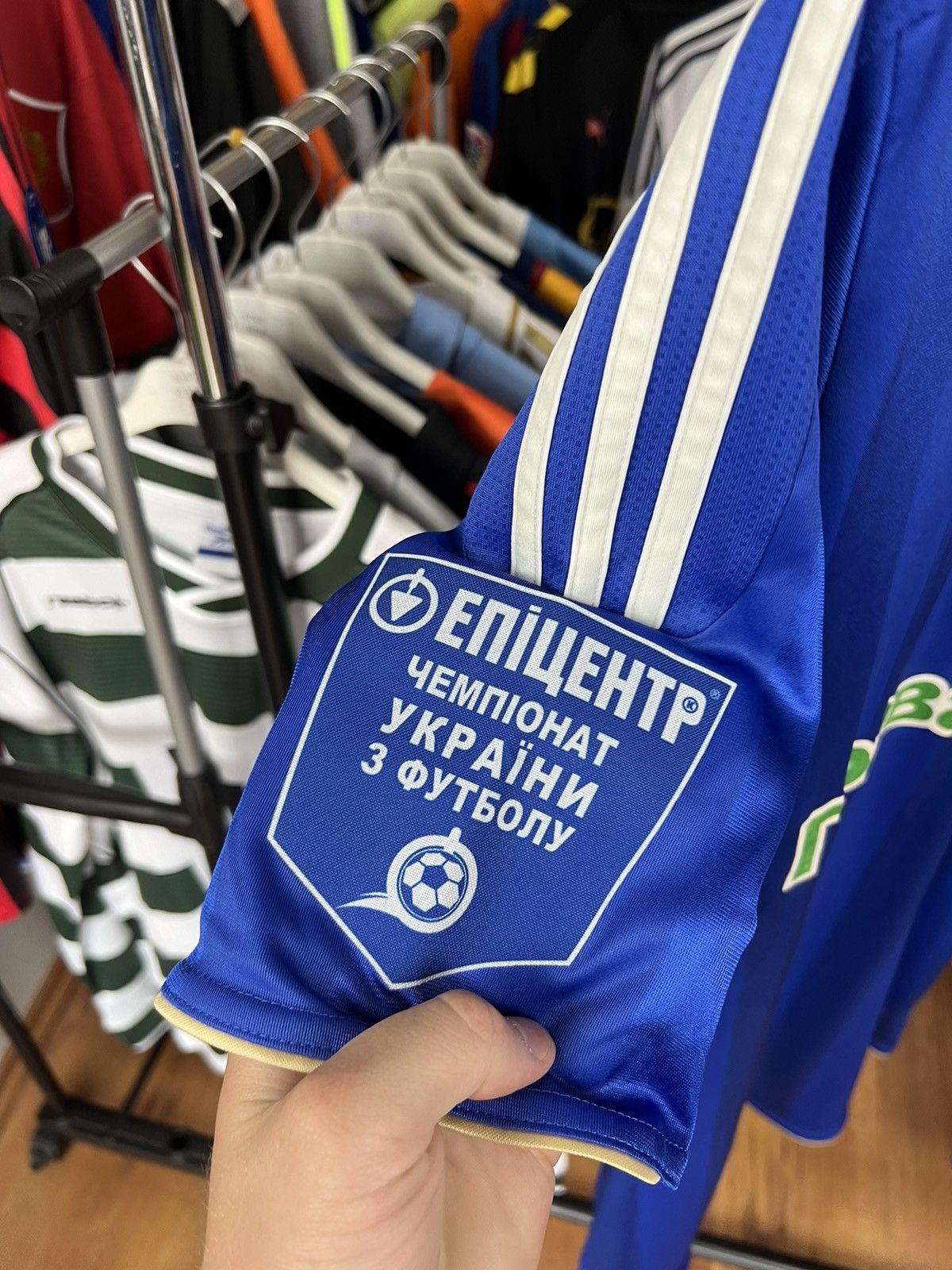 Adidas Jersey Adidas Dynamo Kyiv 2011/12 Roman Eremenko #23 Size US M / EU 48-50 / 2 - 5 Thumbnail