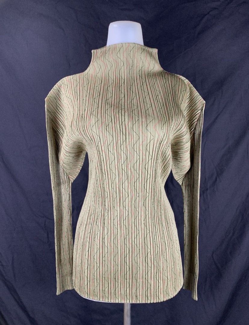 Pleats Please Issey Miyake Issey Miyake Pleats please pleated japanese style Size US M / EU 48-50 / 2 - 1 Thumbnail