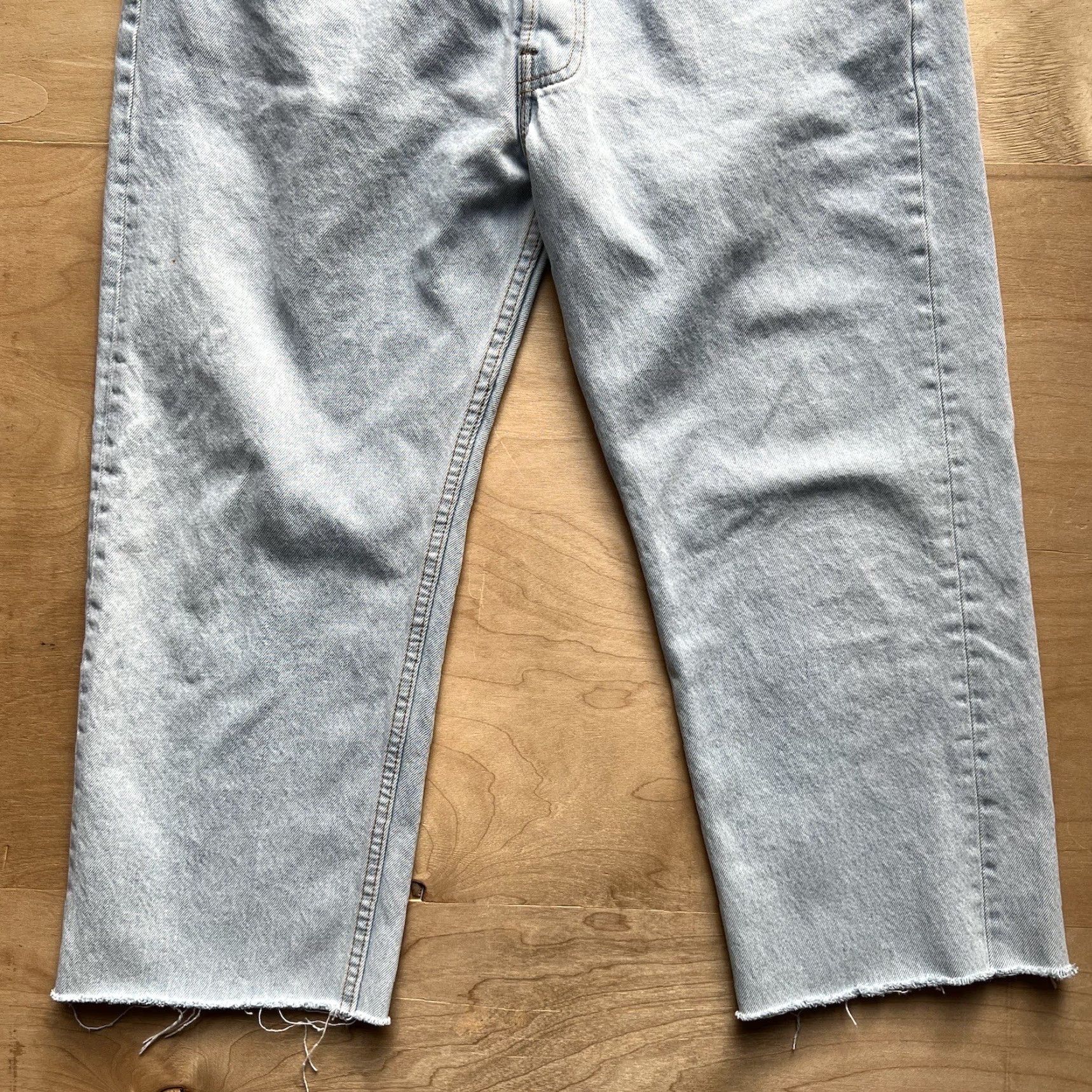 Levi's VINTAGE Levi's 501 Jeans 35 Blue Light Wash 90s Denim USA Workwear Jeans Mens Size US 35 - 4 Thumbnail