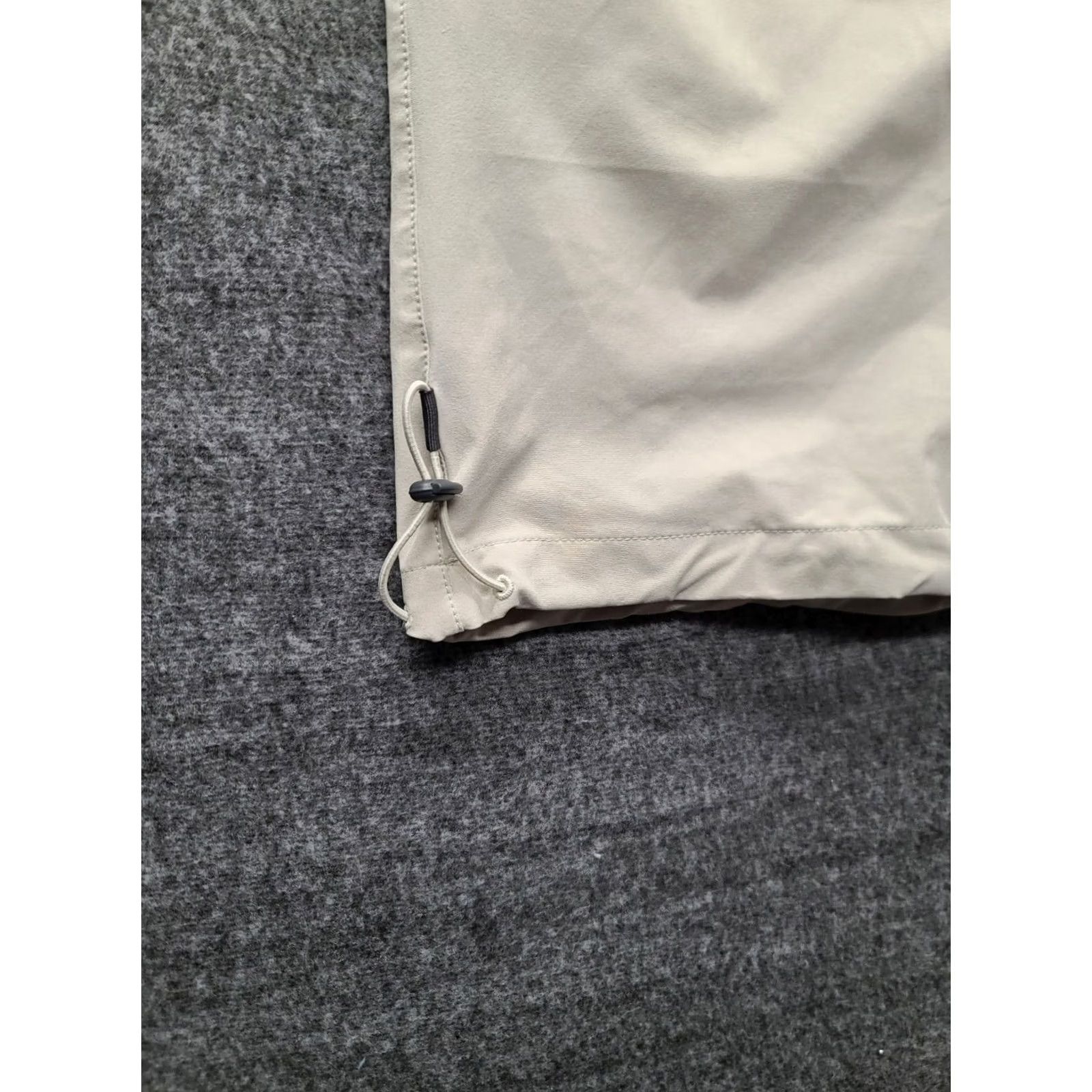 Eddie Bauer Eddie Bauer Travex Capris Womens 16 Regular Fit First Ascent Cargo Hiking Capris Gray Polyester Spandex Size ONE SIZE - 7 Thumbnail
