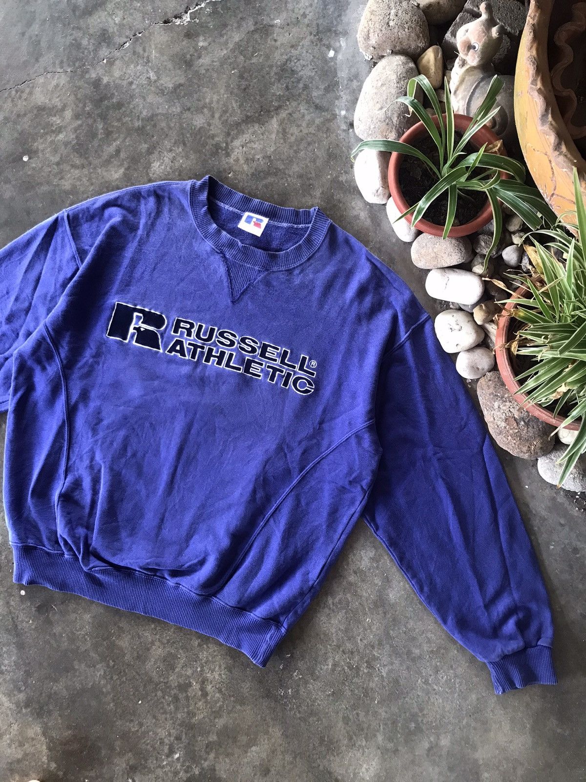 Russell Athletic × Vintage VTG Faded Russell Athletic Purple Spellout Size L / US 10 / IT 46 - 2 Thumbnail