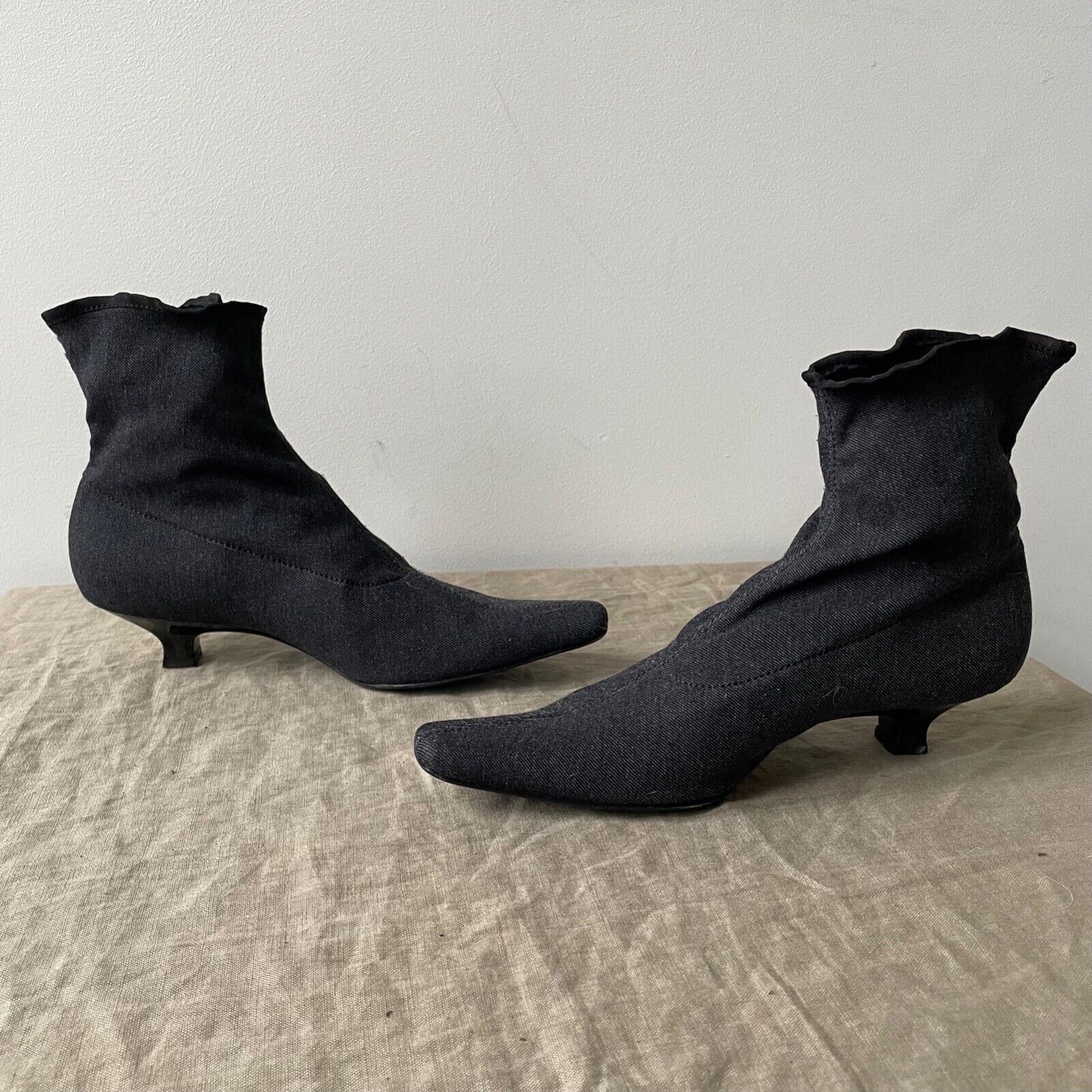 Moschino Moschino Cheap Chic Socks Kitten Heel Shoes 8512AC Size US 6.5 / IT 36.5 - 3 Thumbnail
