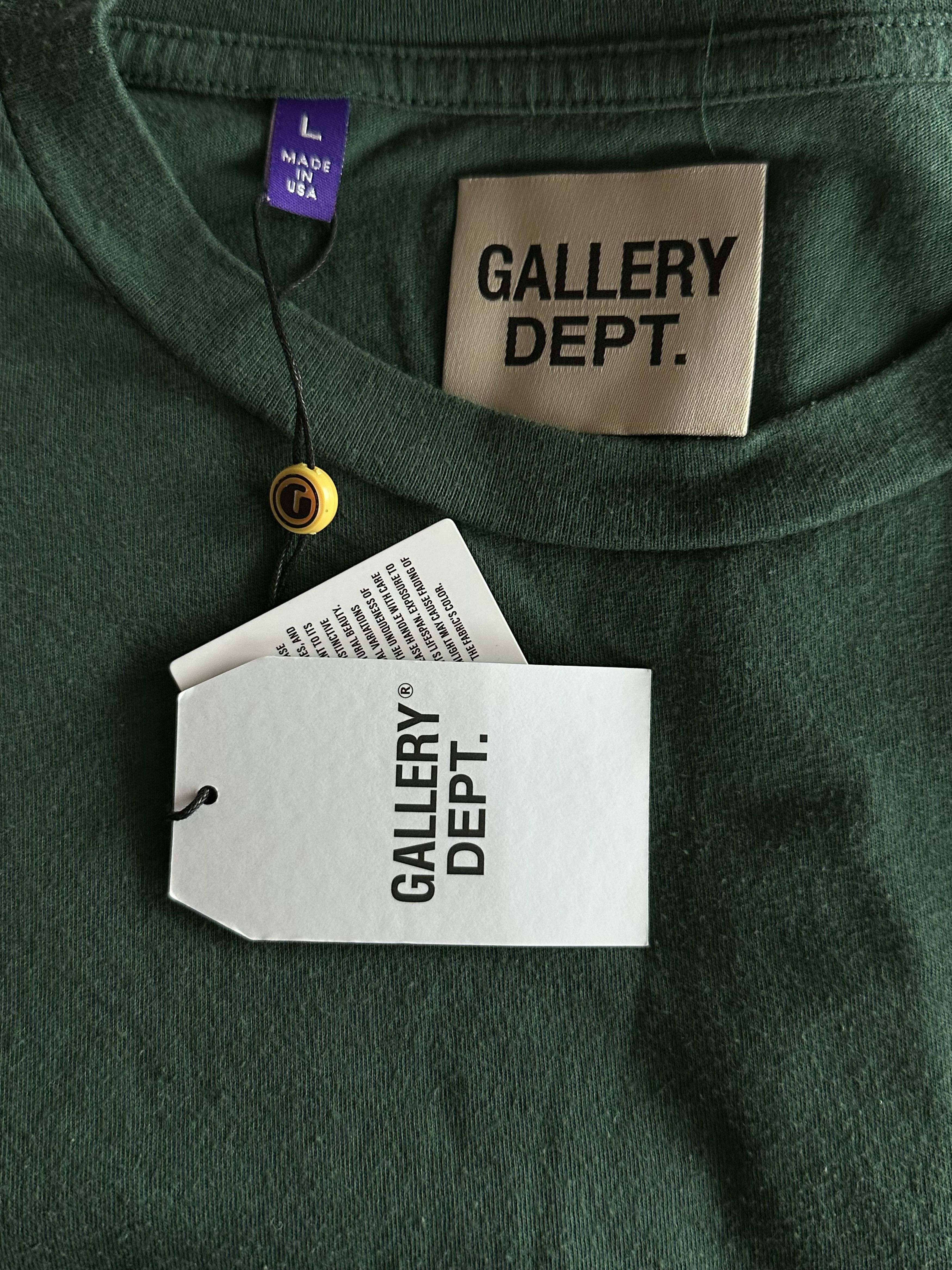 Gallery Dept. Gallery Dept Green & White Dept Logo Sleeveless T-Shirt Size US XS / EU 42 / 0 - 3 Thumbnail