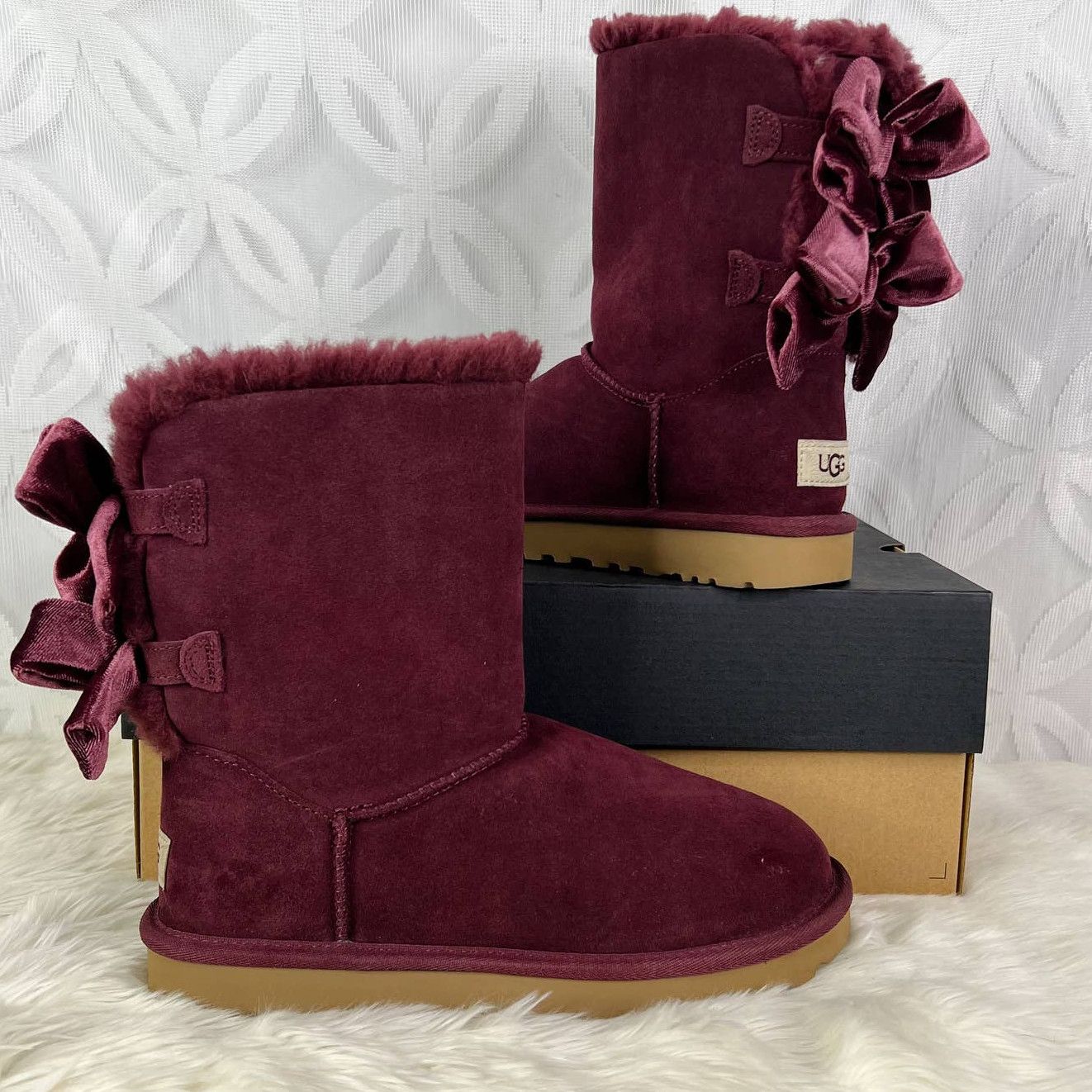 Burgundy uggs hotsell with bows