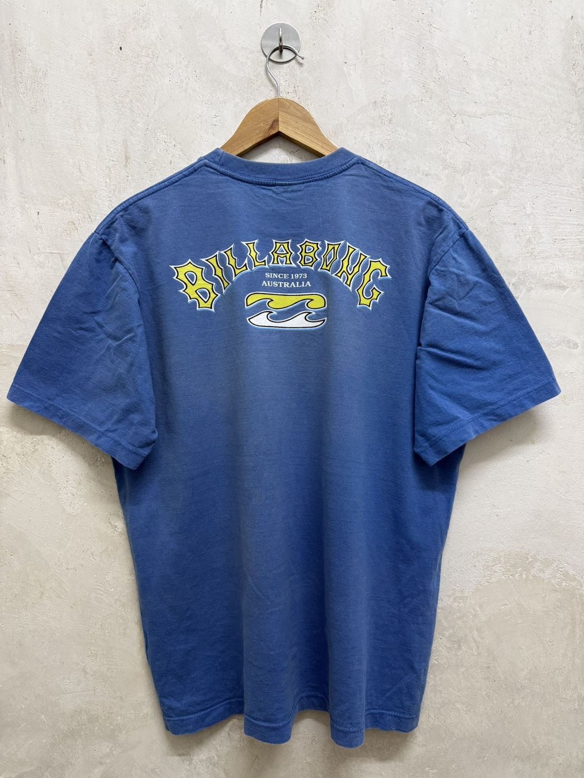 Vintage 90s Billabong Australia Surfing Backhitt Tshirt