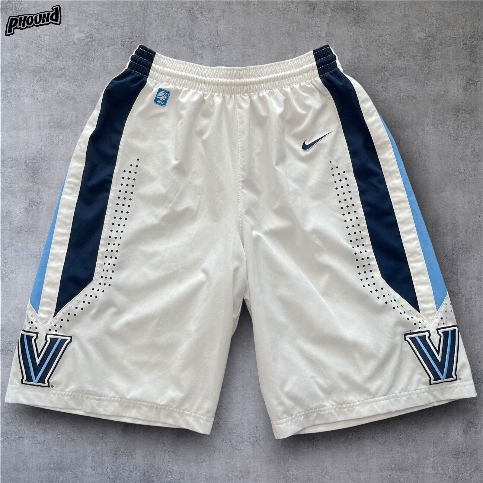 Nike Nike Villanova Wildcats Basketball Shorts Medium Authentic Size US 30 / EU 46 - 1 Thumbnail