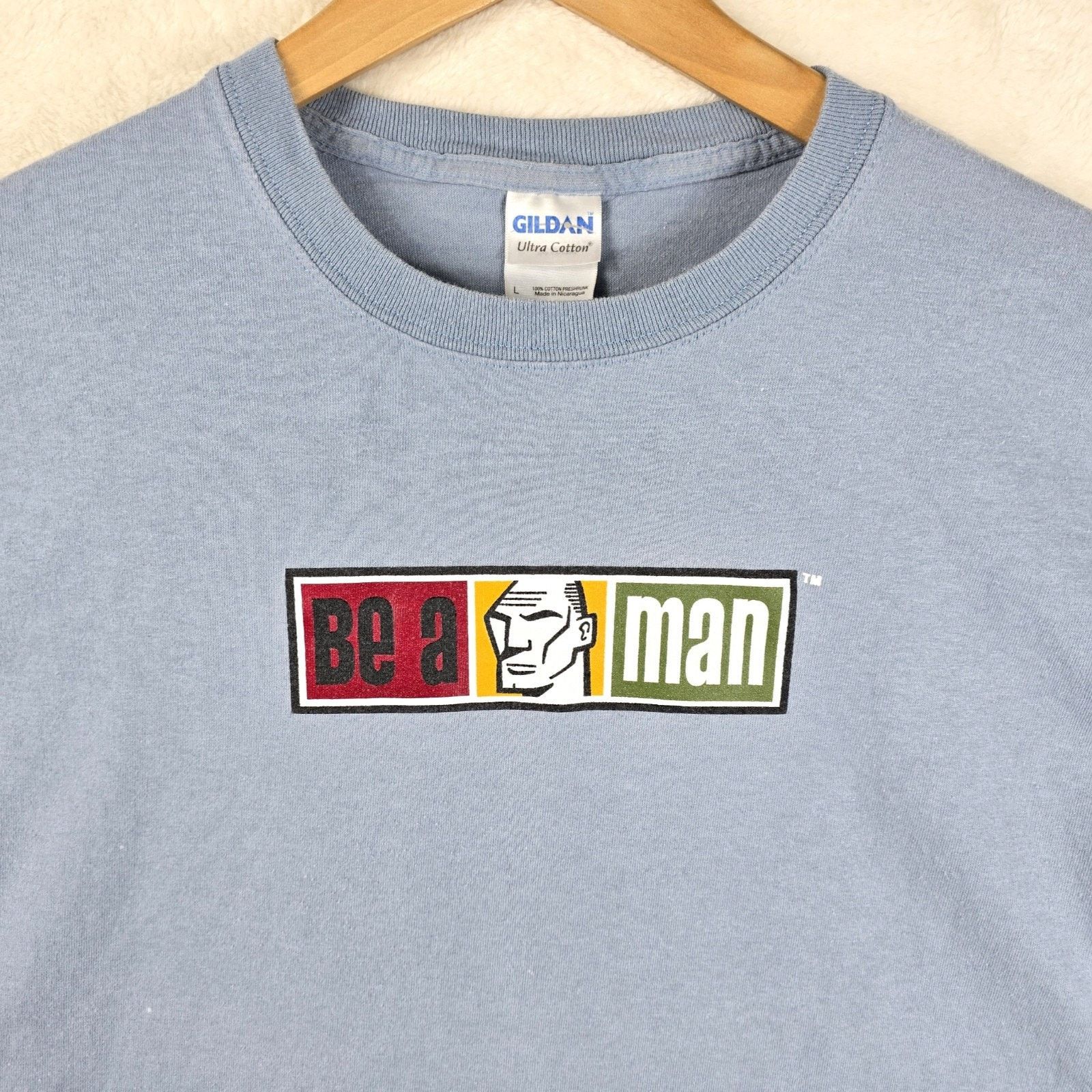 Gildan Vintage Be A Man Shirt Size Large Y2K Blue Size US L / EU 52-54 / 3 - 1 Thumbnail