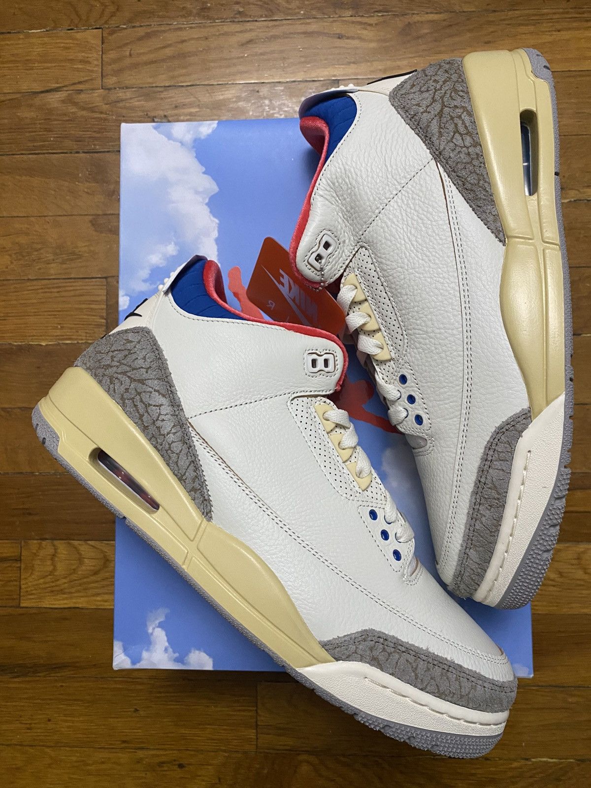 Jordan Brand Size 10.5 - Jordan 3 Retro Seoul 2.0 Cream Red Blue Men’s Size US 10.5 / EU 43-44 - 5 Thumbnail
