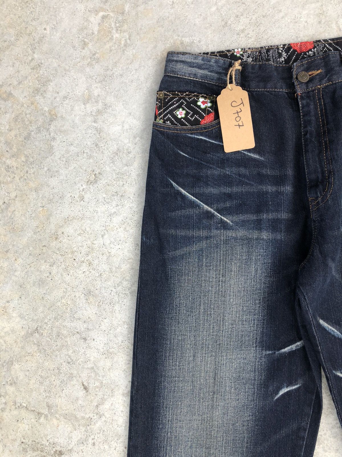 Japanese Brand Japanese Dominate Fish Koi Embroidered Jeans Distressed Size US 31 - 4 Thumbnail