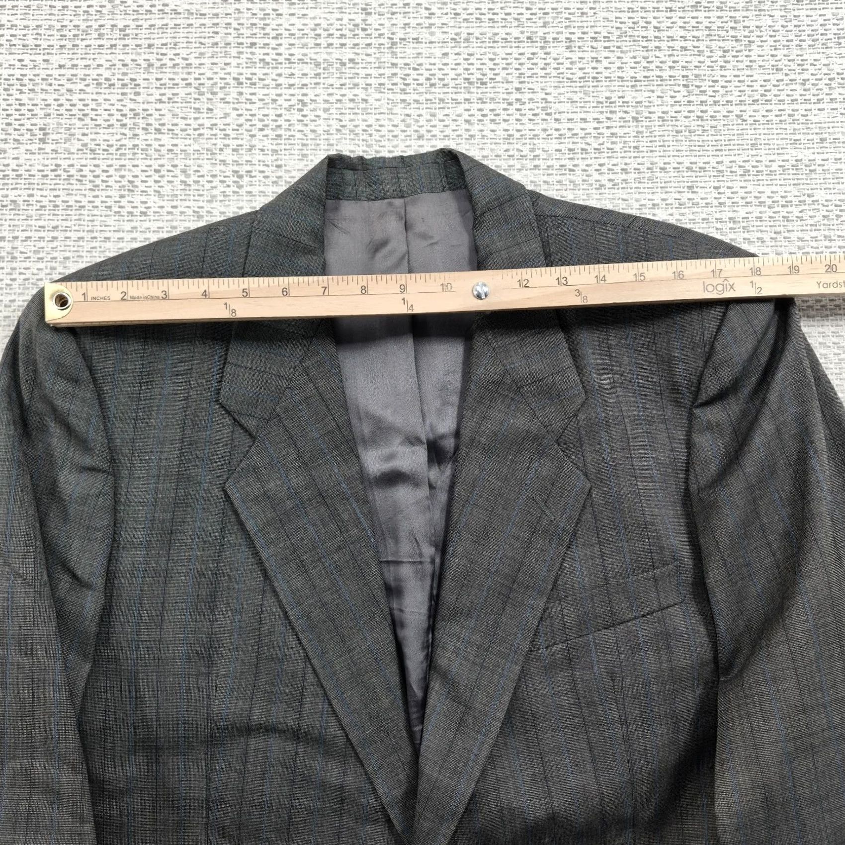 Yves Saint Laurent VINTAGE Yves Saint Laurent Blazer Mens 44 Gray Stripe Wool Single-Breasted Two-Button Sport Coat Shirt Jacket? Size 44R - 6 Thumbnail