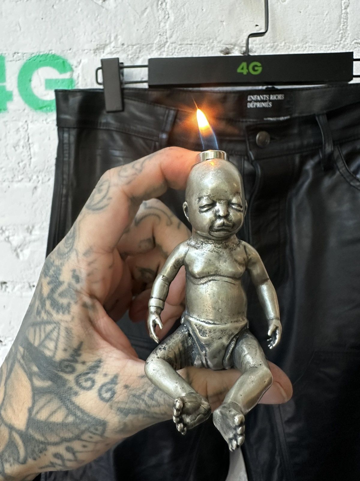 Enfants Riches Deprimes ERD CRYING CRACK BABY HEAD ON FIRE TABLE LIGHTER Size ONE SIZE - 1 Thumbnail