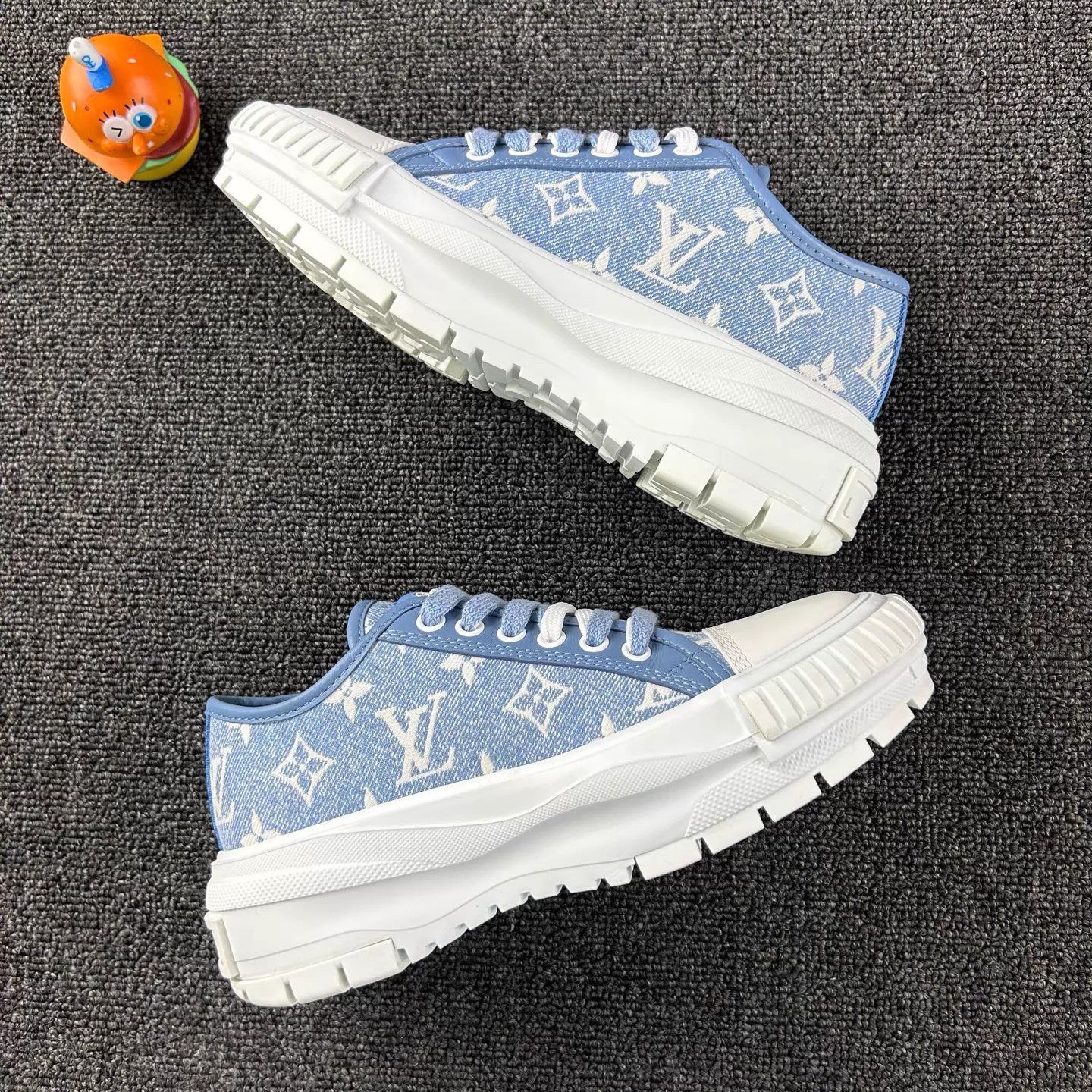 Louis Vuitton LV blue Monogram women's 35 sneakers Size US 4.5 / IT 34.5 - 4 Thumbnail