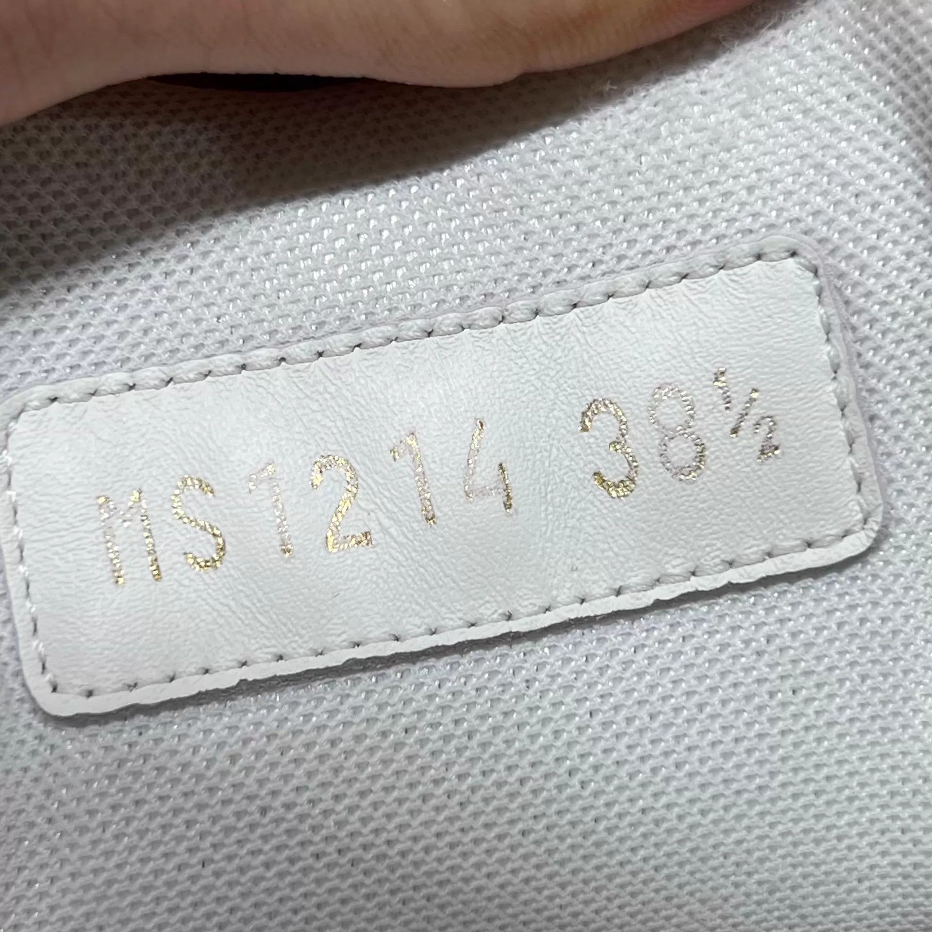 Louis Vuitton LV Pink Monogram Sneaker UK4.5 38.5 YH26859 Size US 8 / IT 38 - 8 Thumbnail