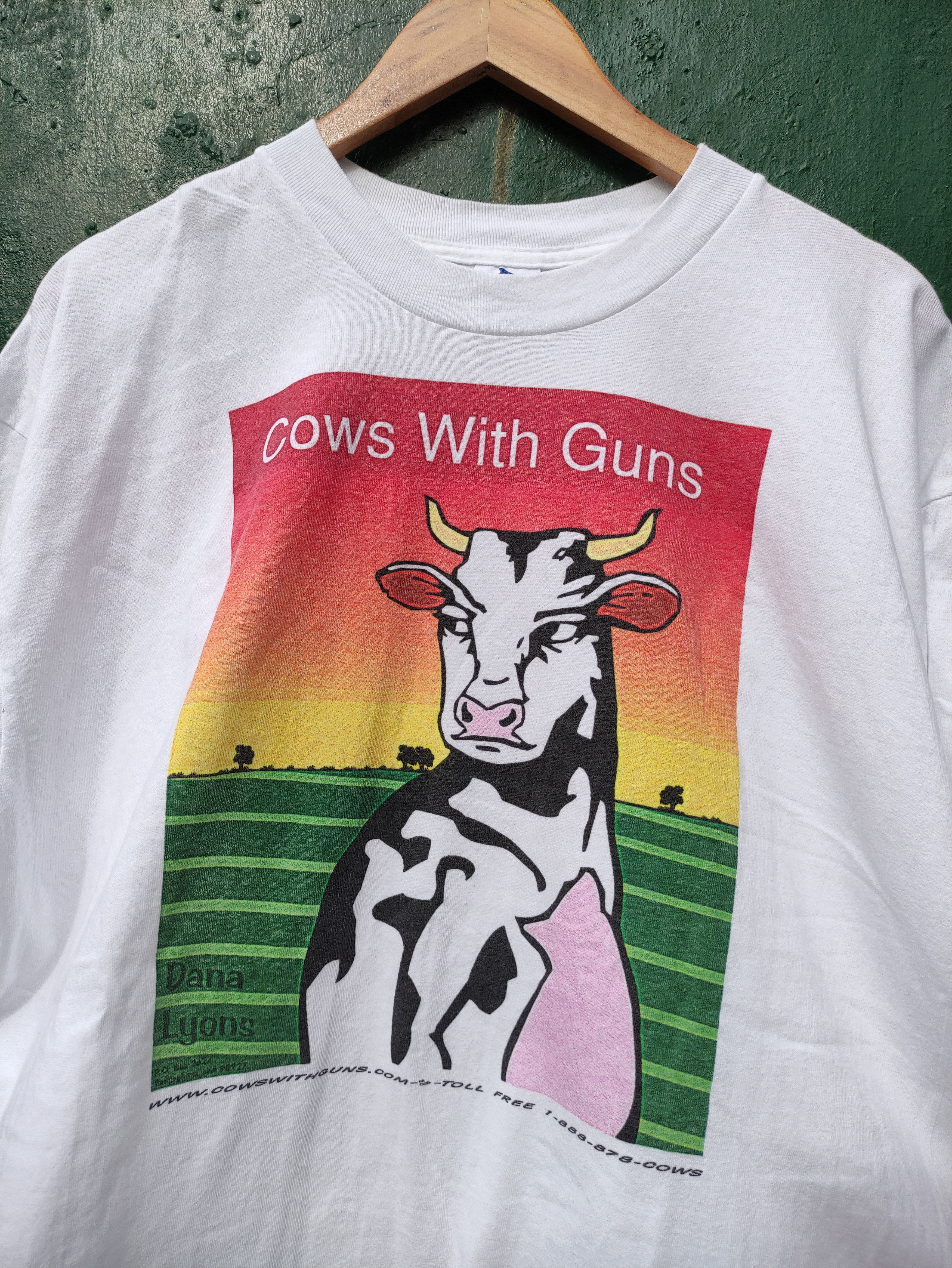 Vintage Vintage Dana Lyons Cows With Guns Country Shirt Size US XL / EU 56 / 4 - 1 Thumbnail