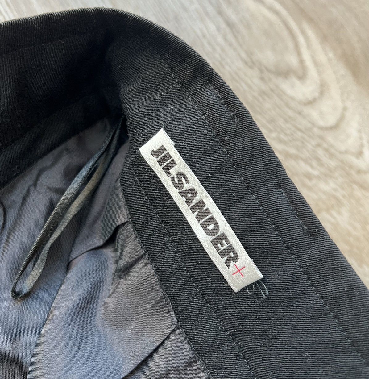 Jil Sander × Vintage Vintage Jil Sander + Black Wool Midi Skirt With Belt Size 26" / US 2 / IT 38 - 9 Thumbnail