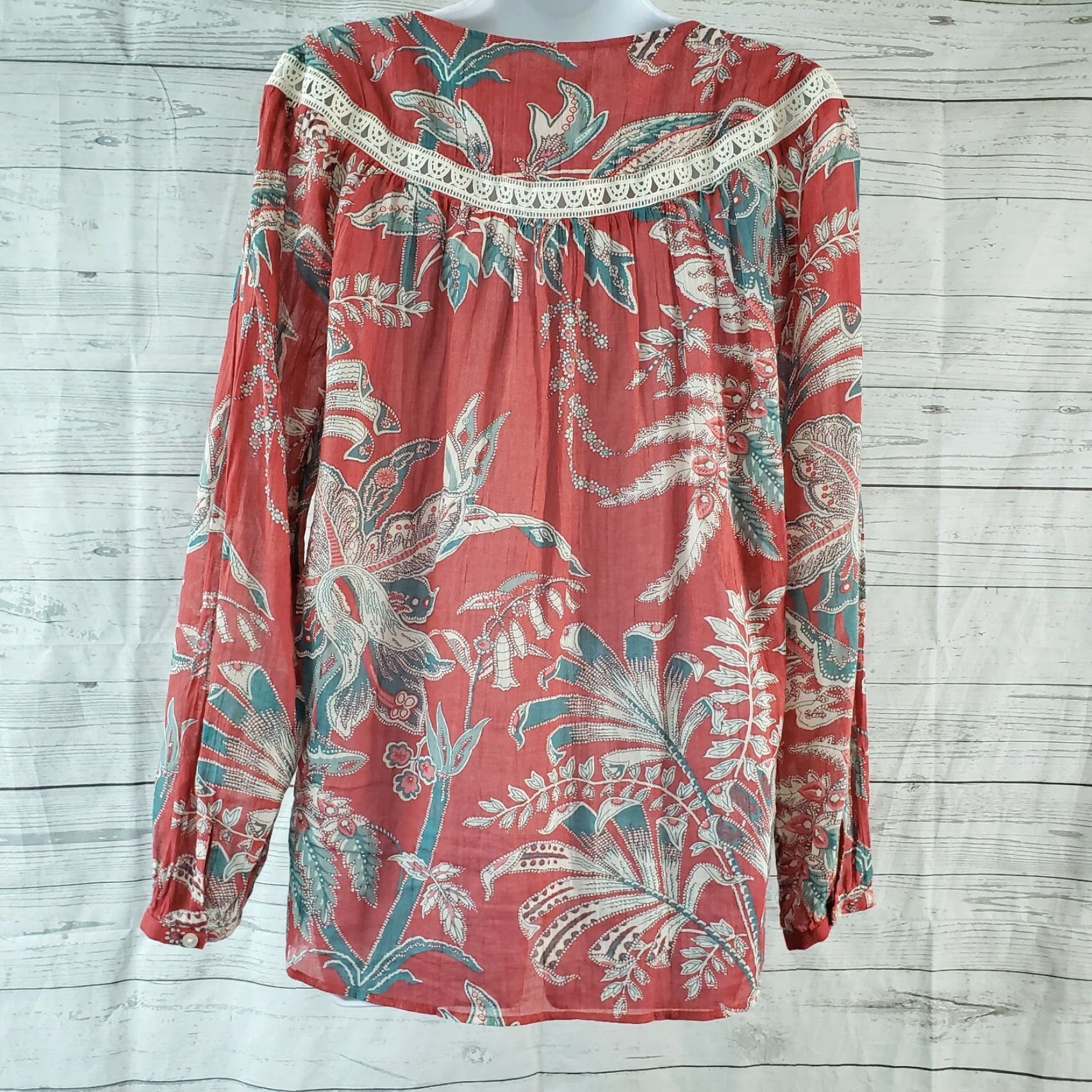 Ann Taylor VINTAGE Ann Taylor LOFT Womens Blouse XS Red Floral Crochet Lace Long Sleeve Cotton Size XS / US 0-2 / IT 36-38 - 4 Thumbnail
