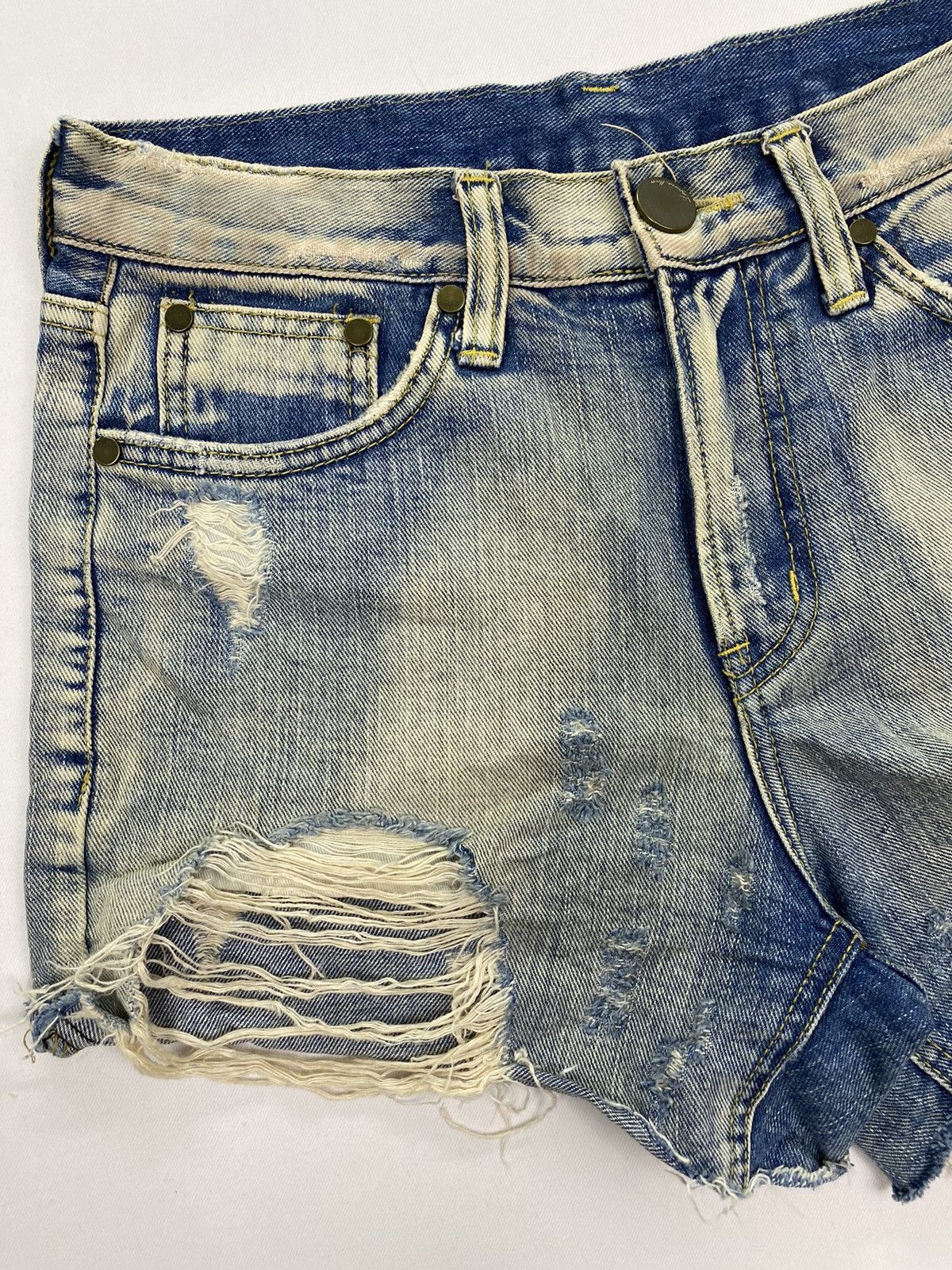 Japanese Brand Laguna Moon Dirty Distressed Denim Shorts Size 29" - 3 Thumbnail